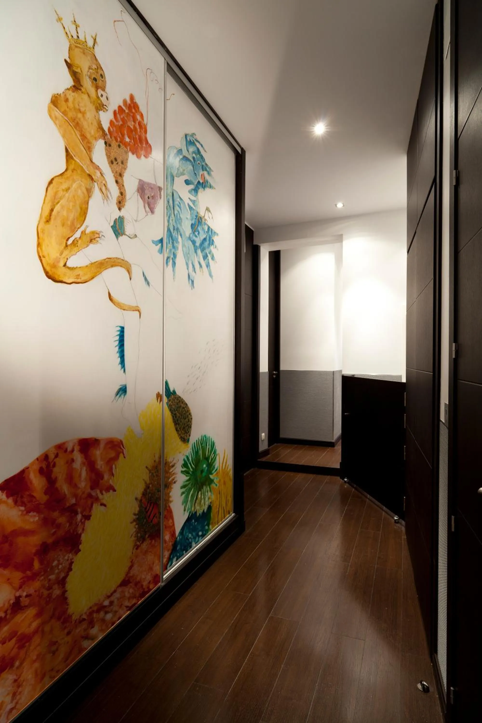 Decorative detail in THC Latina Hostel