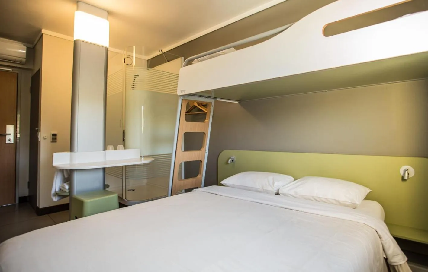 Bedroom, Bed in SUN1 O.R.TAMBO