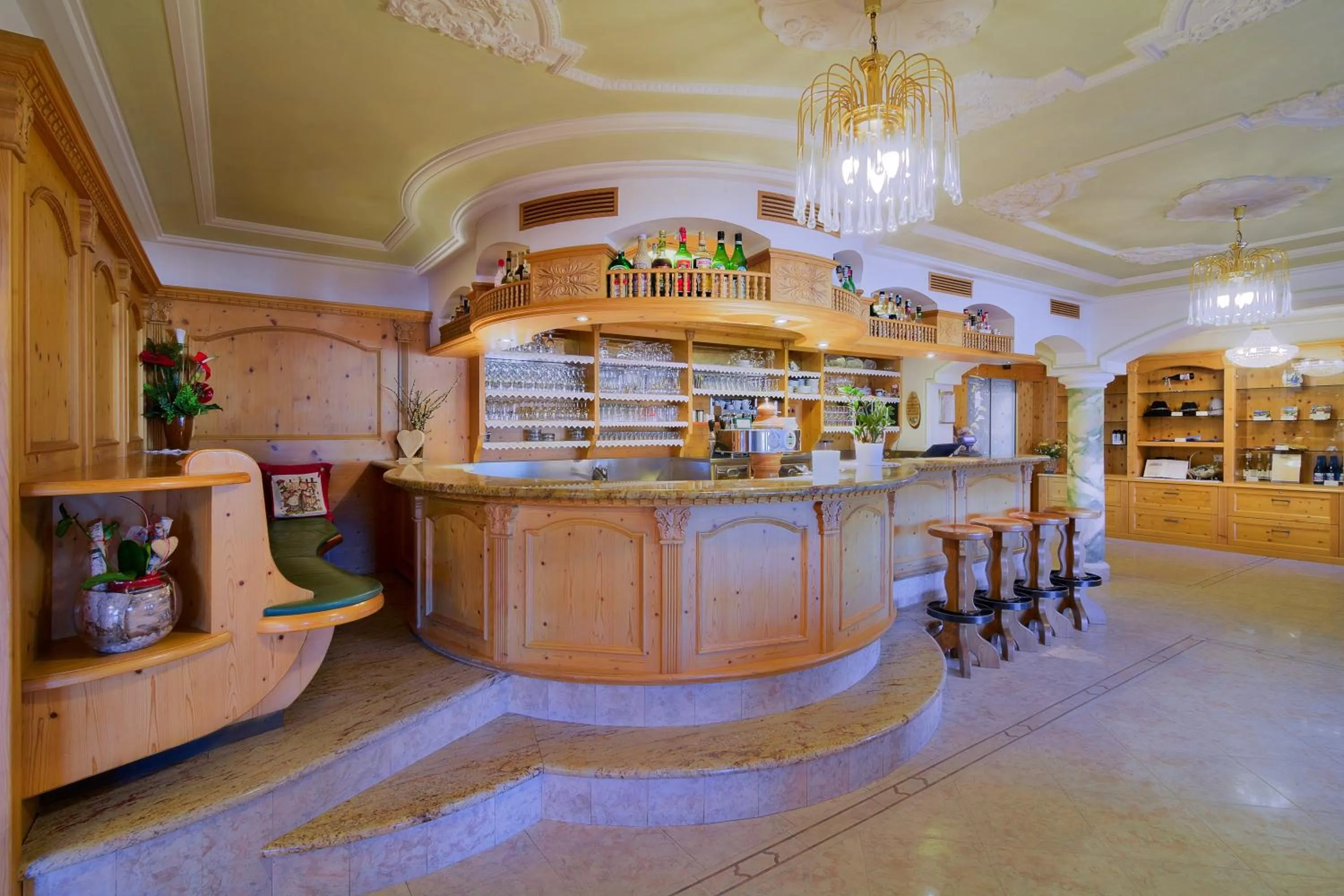 Coffee/tea facilities in Berglandhotel Untertheimerhof