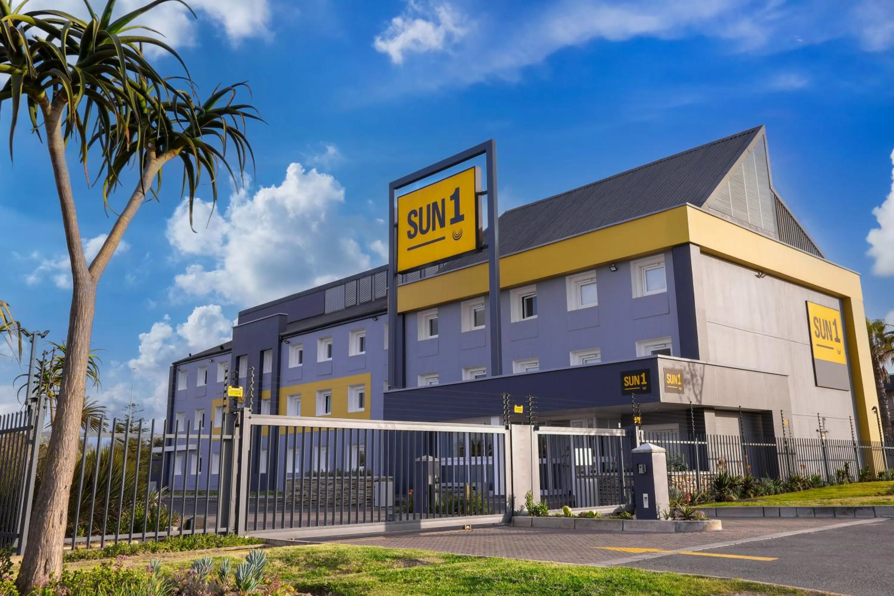 Property building in SUN1 MILNERTON