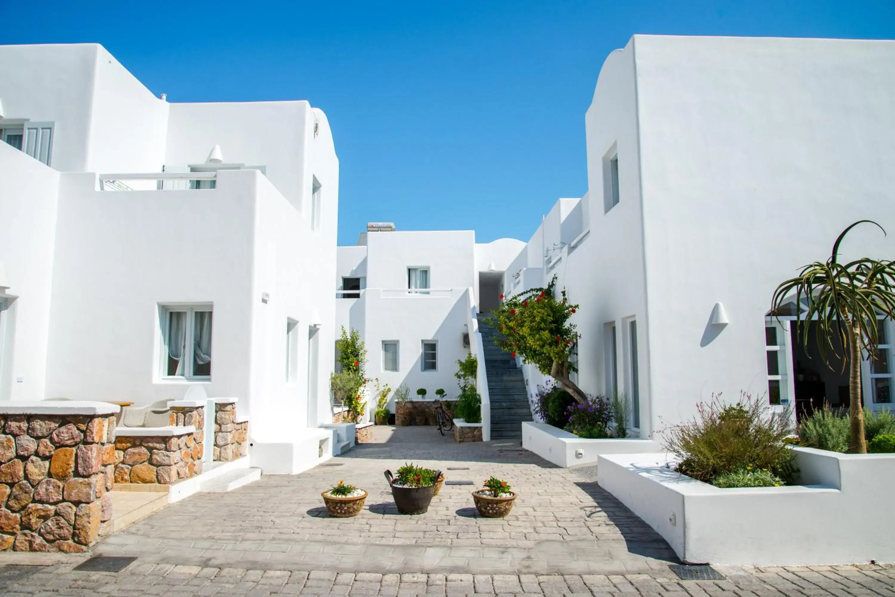 Facade/entrance in Makris Beach Hotel Facade/entrance in Makris Beach Hotel