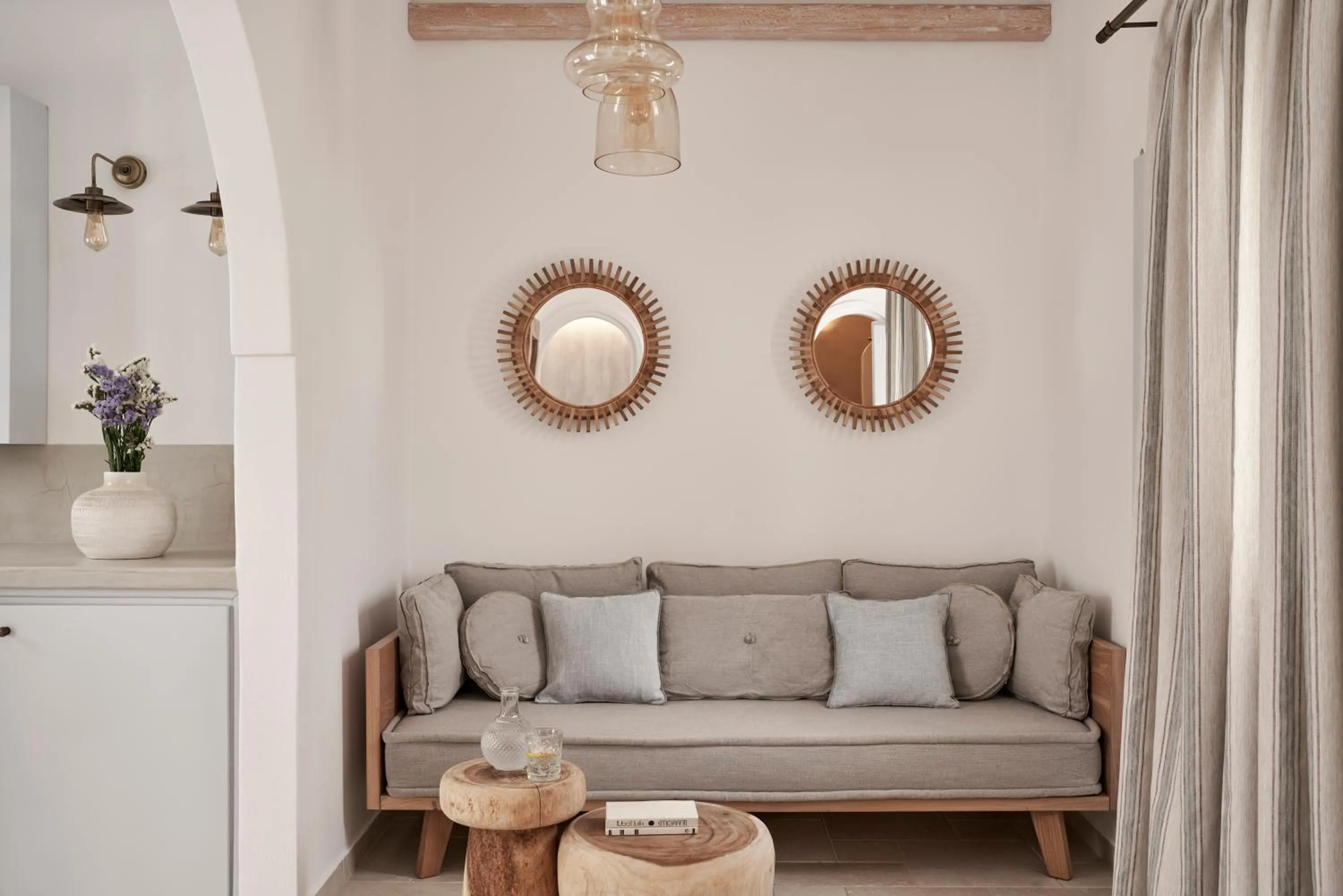 Living room in Makris Beach Hotel