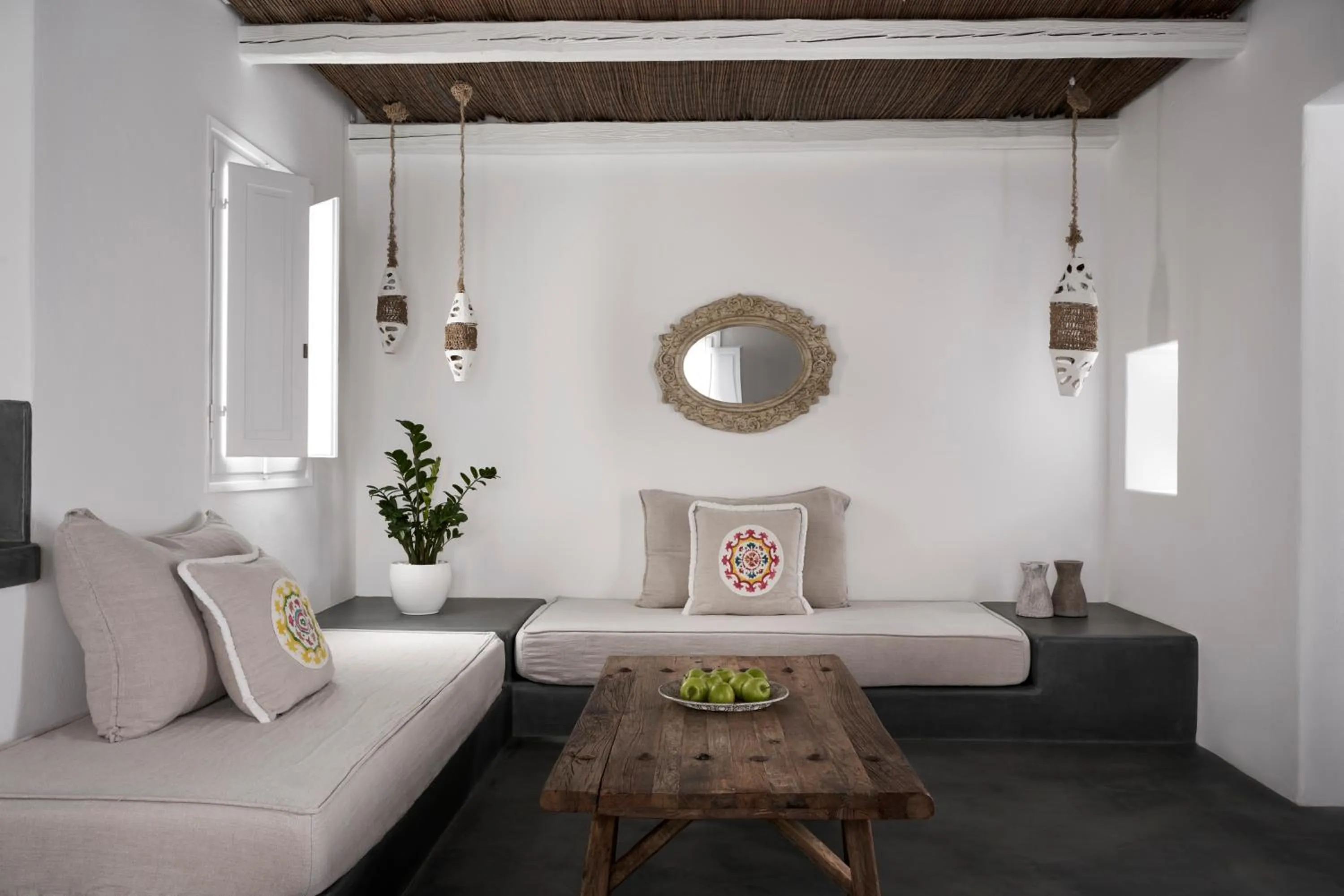 Living room in Makris Beach Hotel