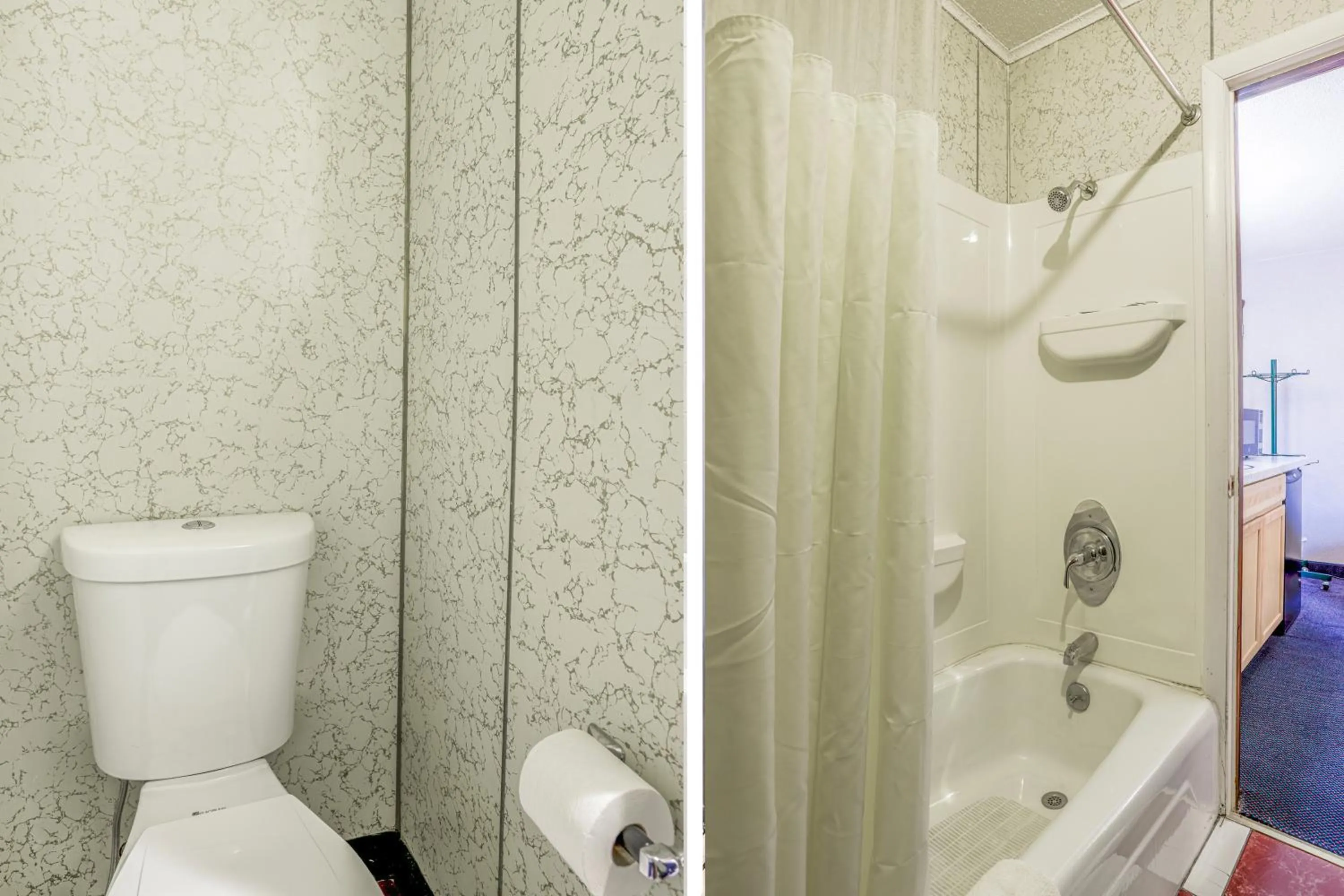 Bathroom in Dutch Motel Palmyra