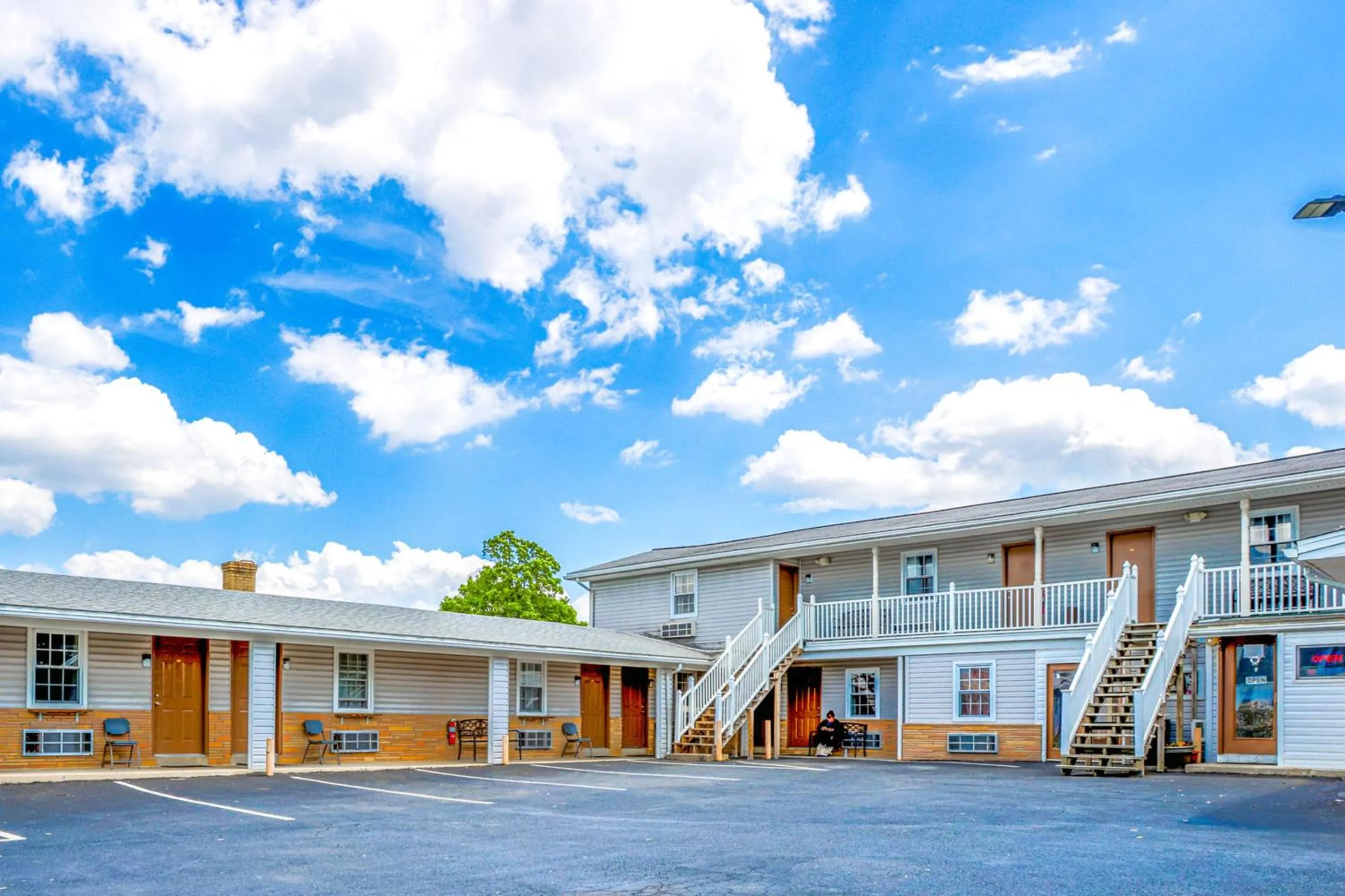 Facade/entrance in Dutch Motel Palmyra