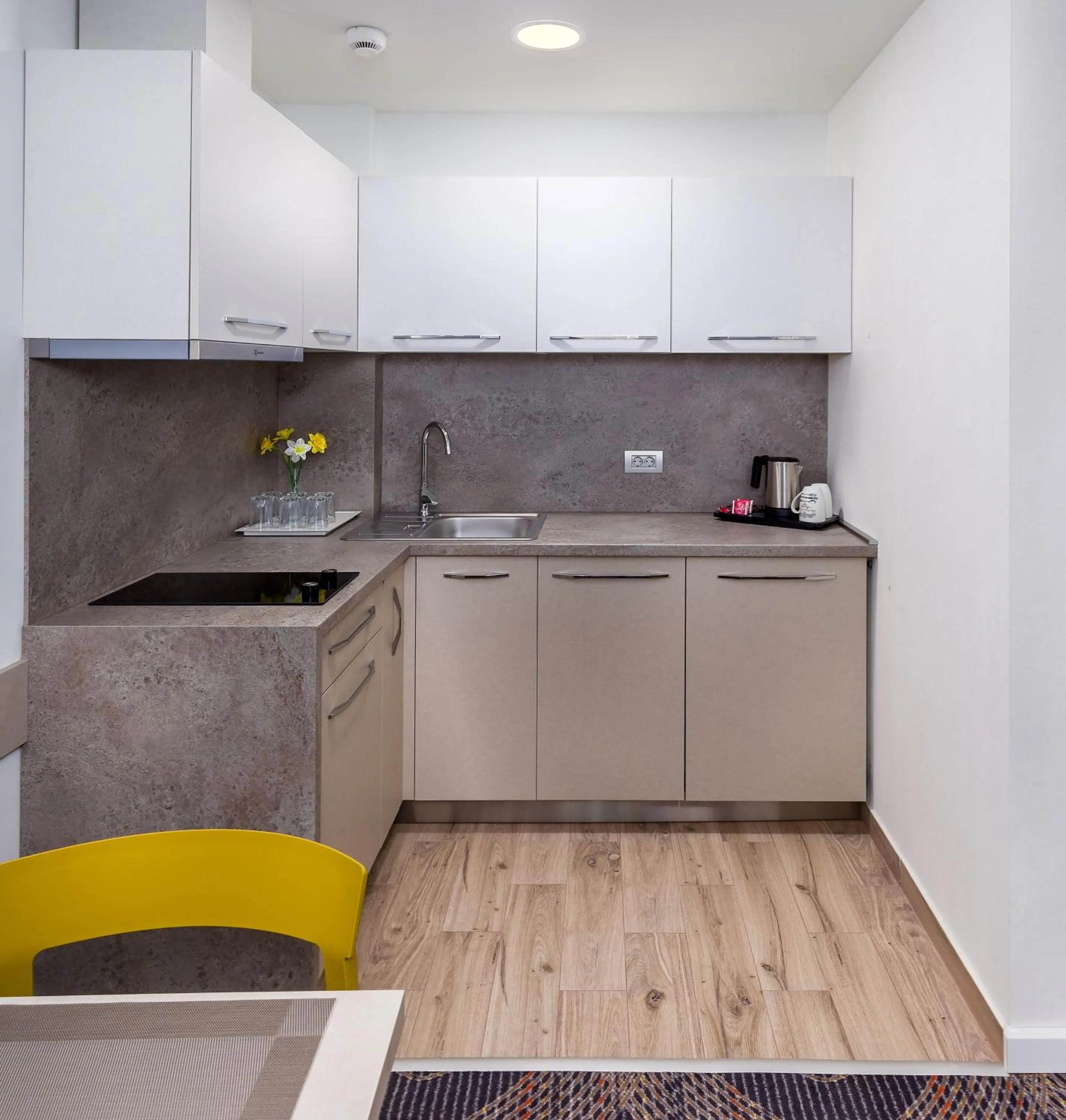 Kitchen or kitchenette in Plaza35