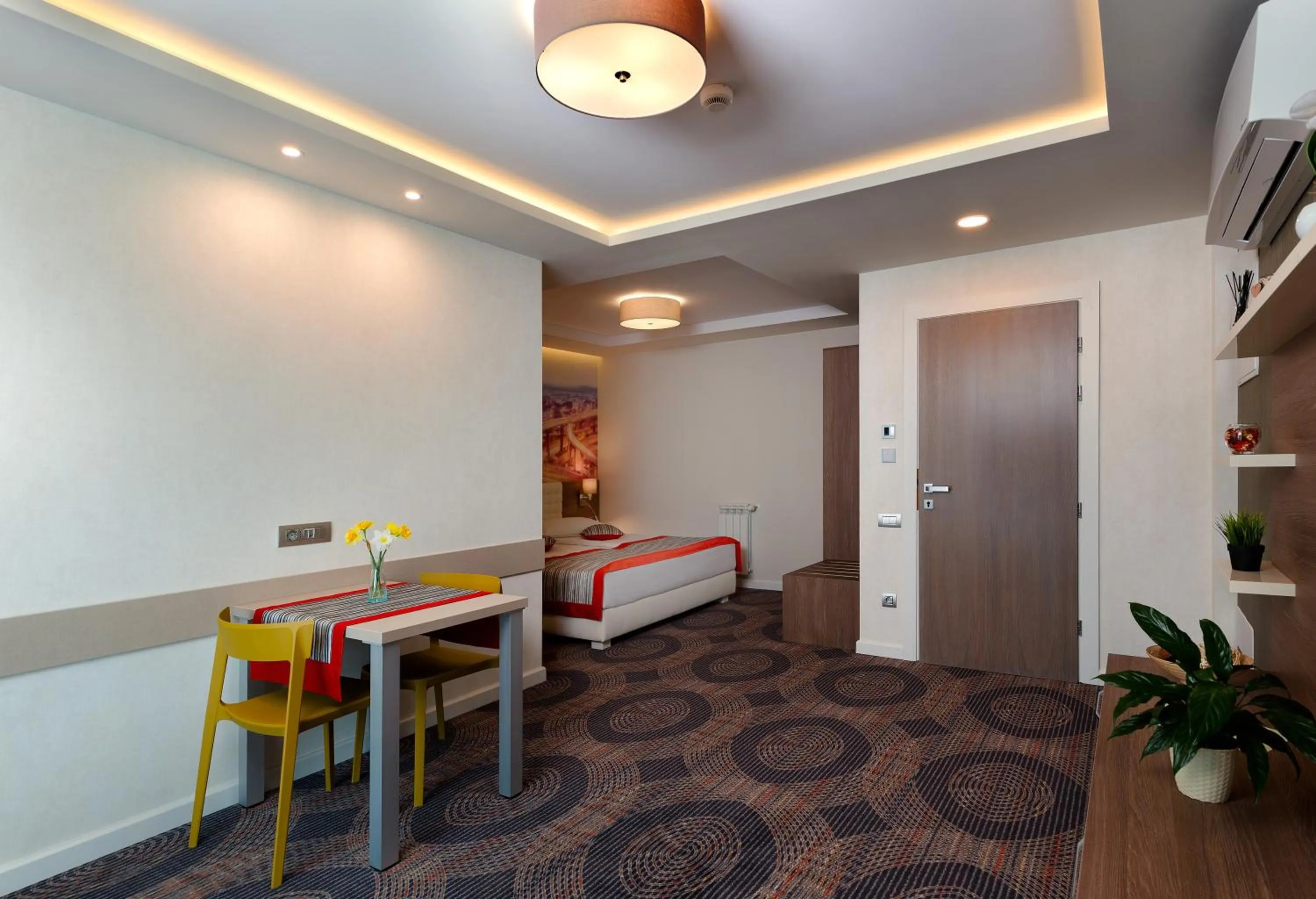 Seating area in Plaza35