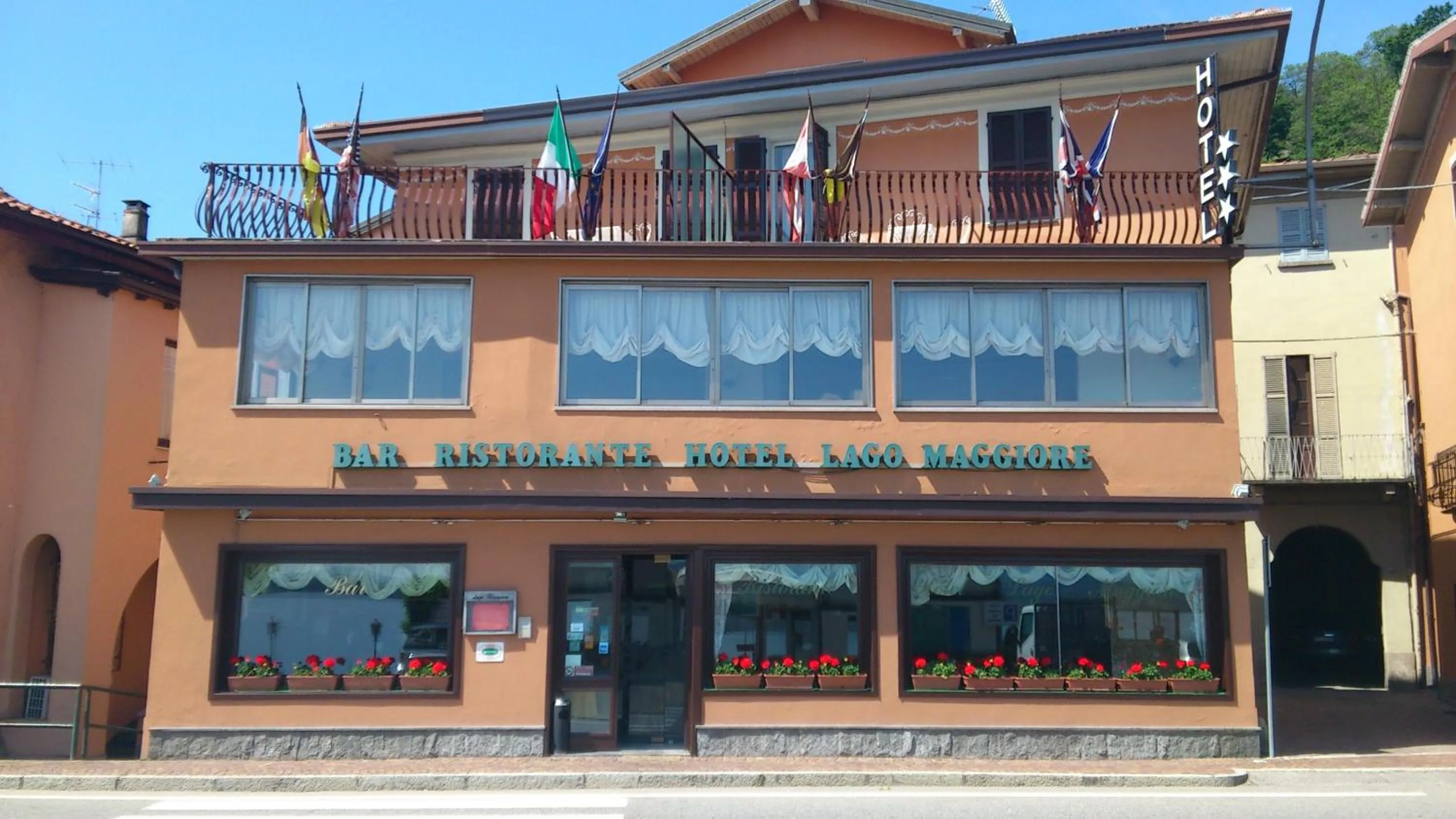 Property building in Lago Maggiore