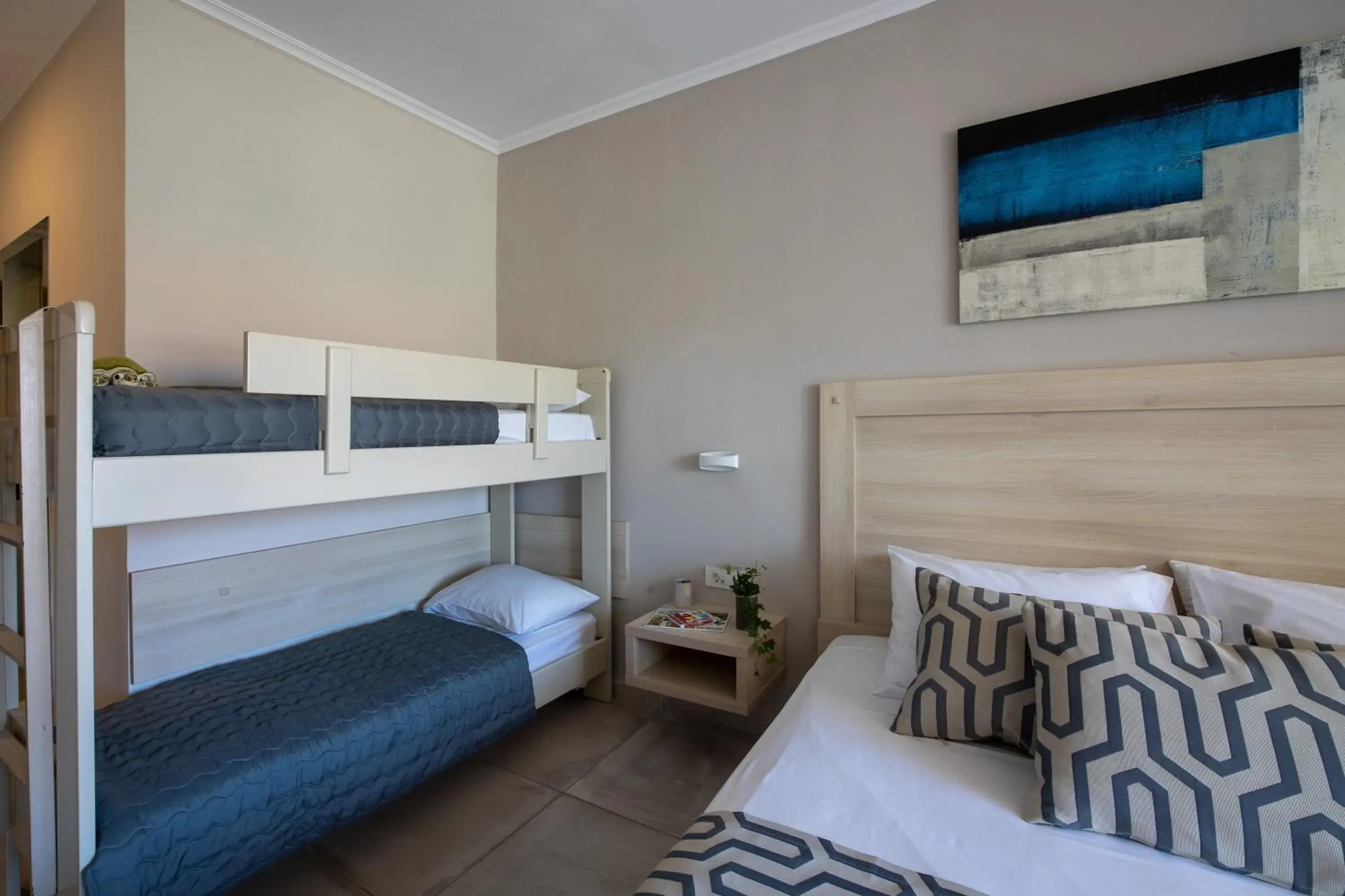 Family Studio with bunk beds in Marelen Hotel Zakynthos Family Studio with bunk beds in Marelen Hotel Zakynthos