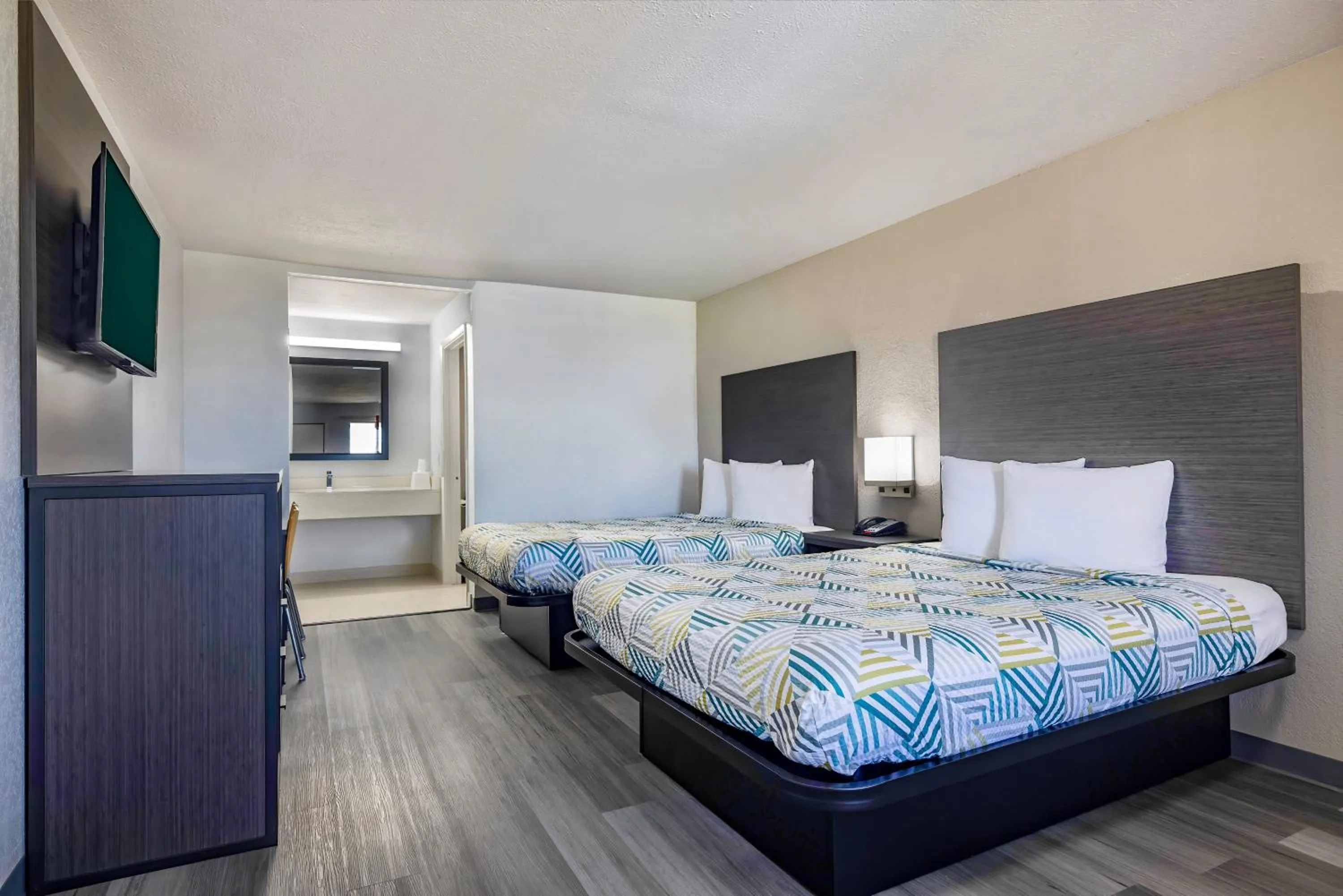 Bedroom, Bed in Motel 6 Lake Charles, LA