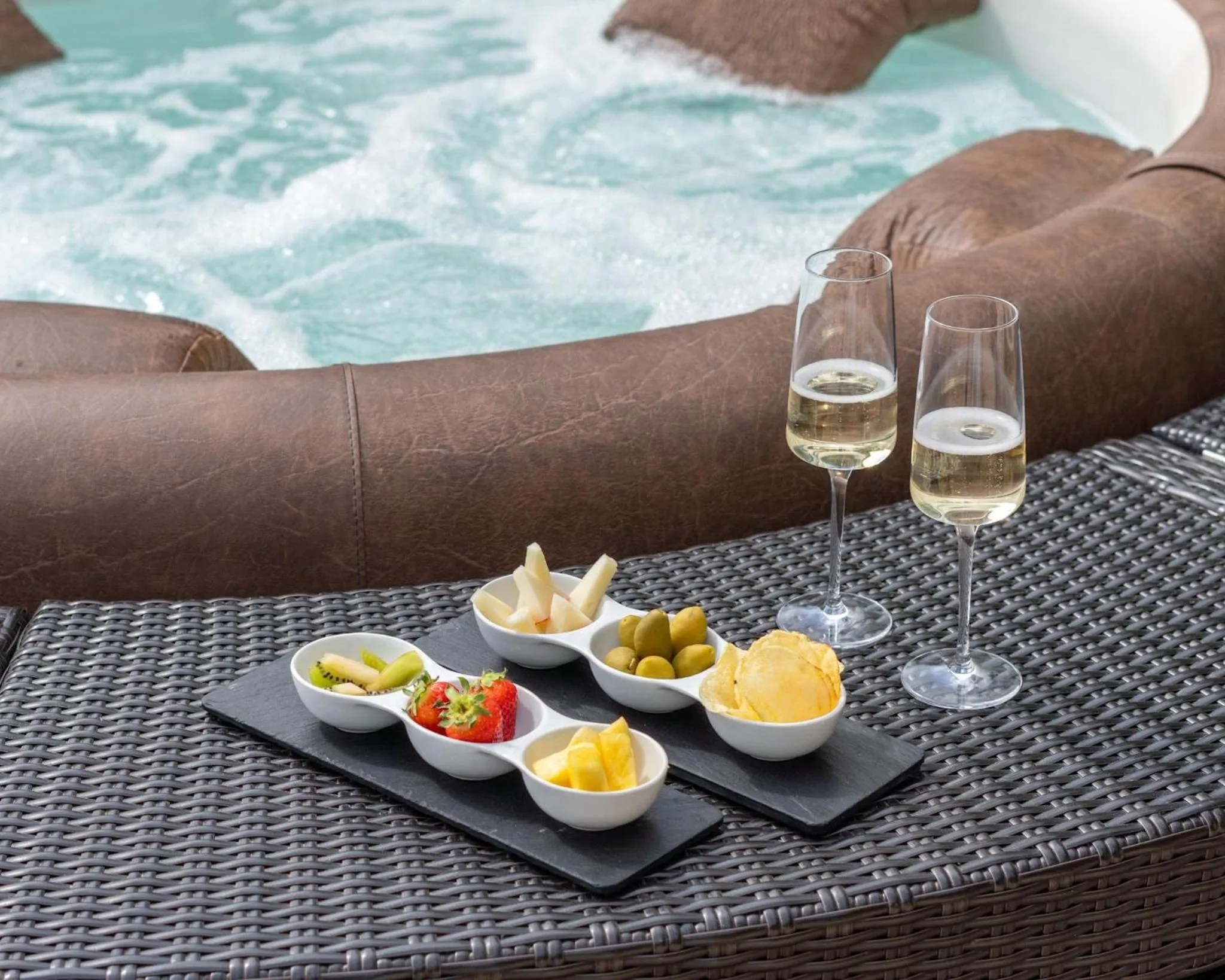 Hot Tub in Relais Le Macine Di Stigliano