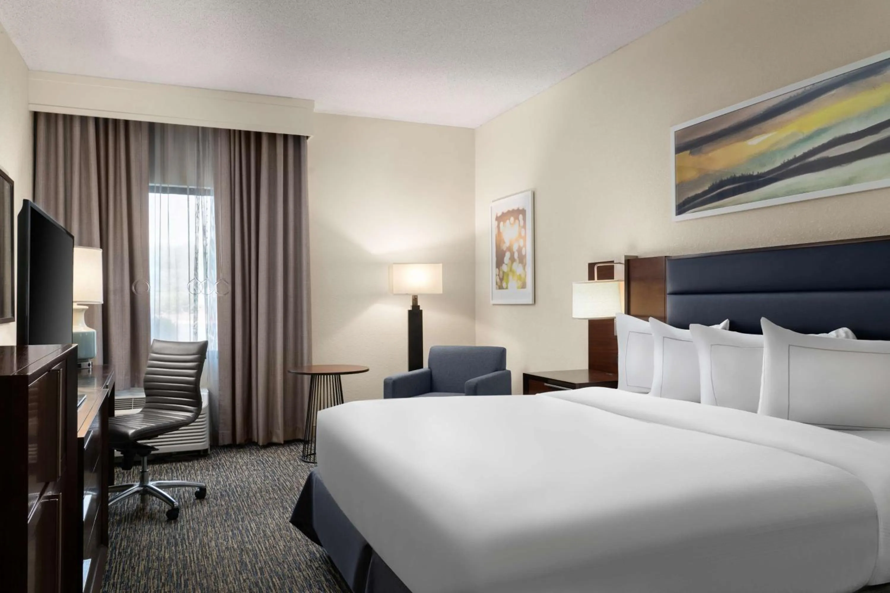 Bed in DoubleTree by Hilton Hotel Columbia