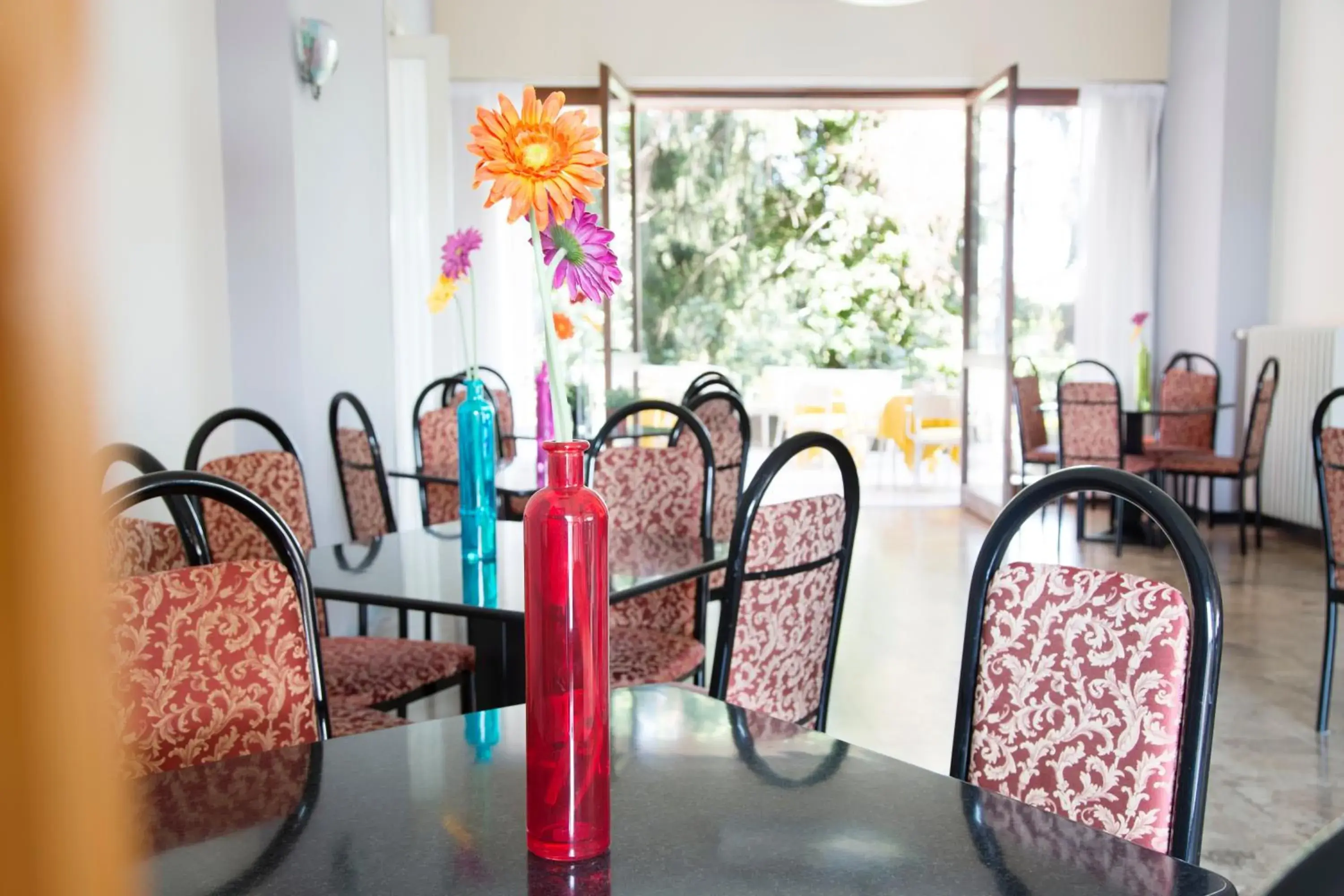 Restaurant/places to eat in Aries Restaurant/places to eat in Aries