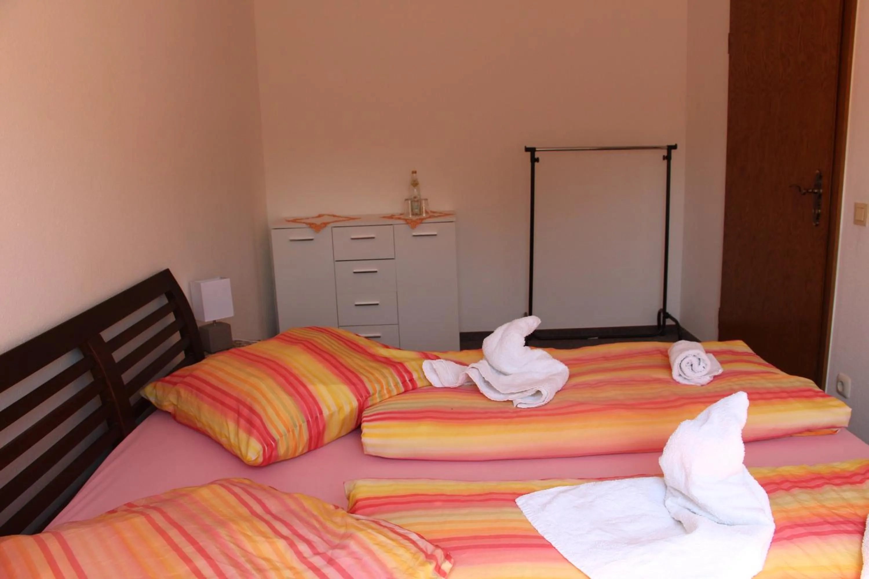 Bed in Gasthof Gruner Baum