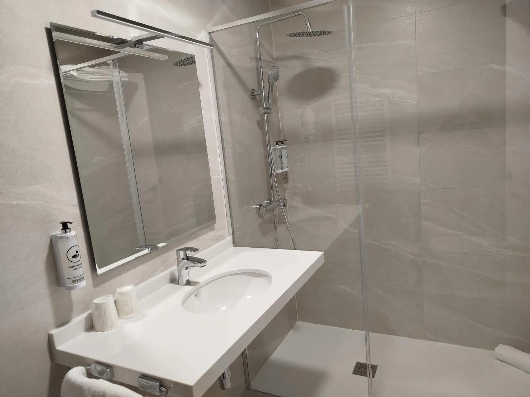 Bathroom in Hotel Alda Ciudad de Toro