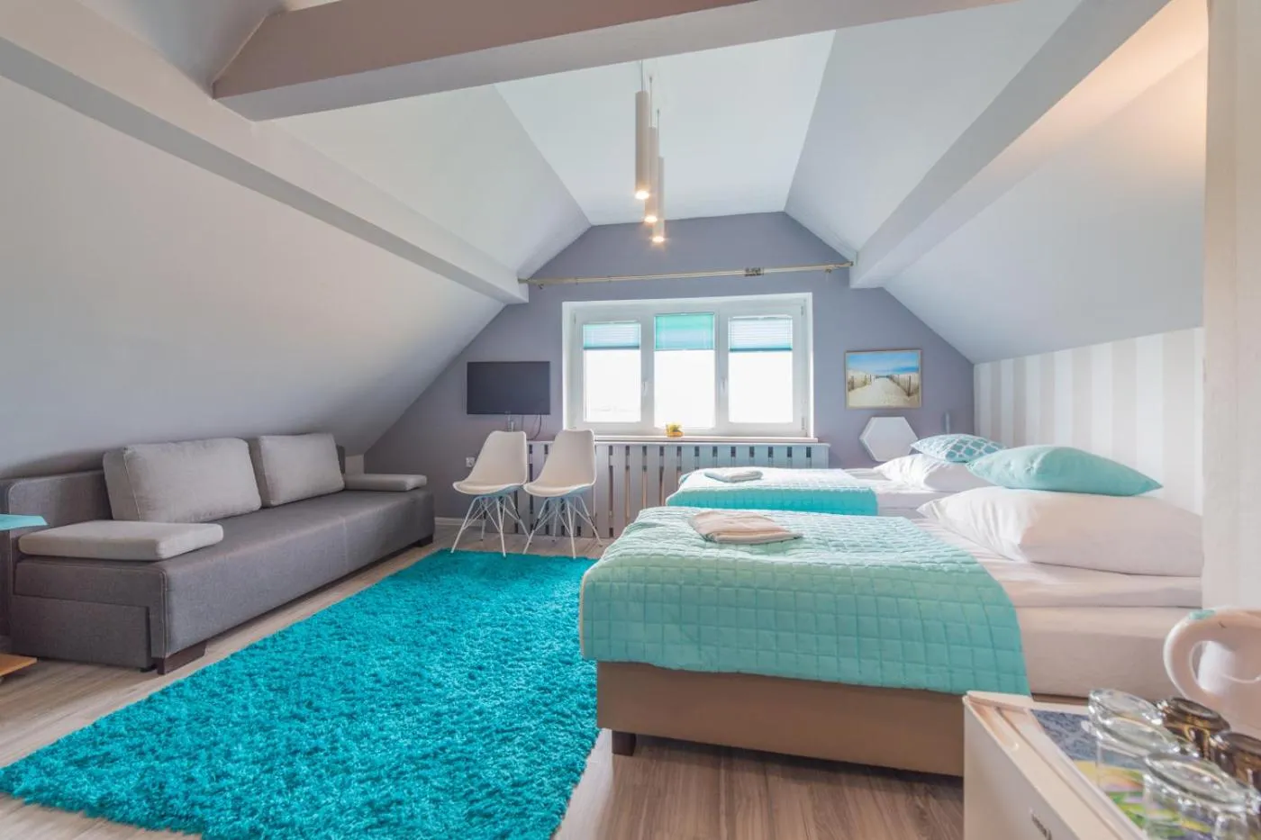 Photo of the whole room, Bed in Mister