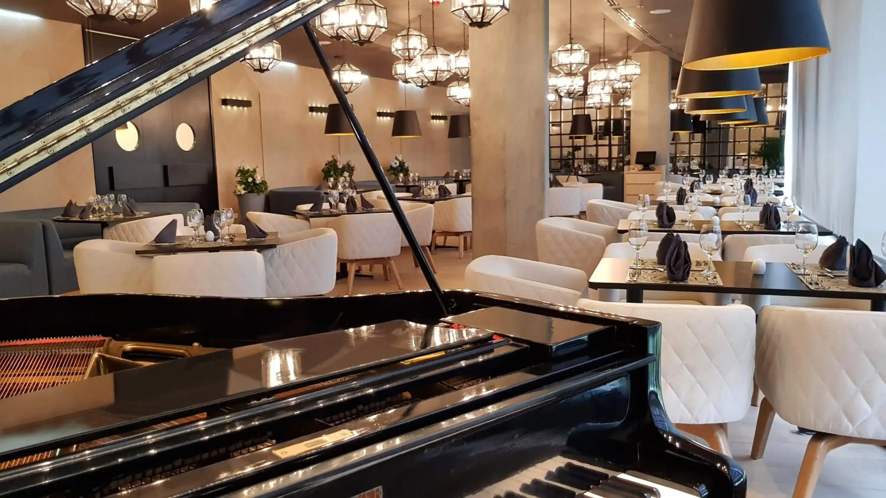 Restaurant/places to eat in Club Campestre De Bucaramanga Restaurant/places to eat in Club Campestre De Bucaramanga