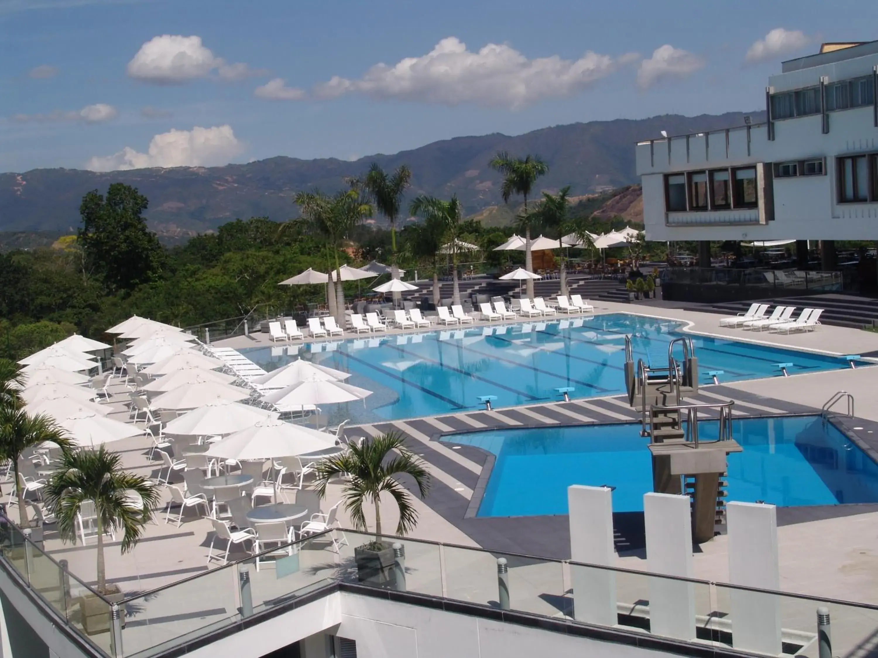 Pool view in Club Campestre De Bucaramanga Pool view in Club Campestre De Bucaramanga