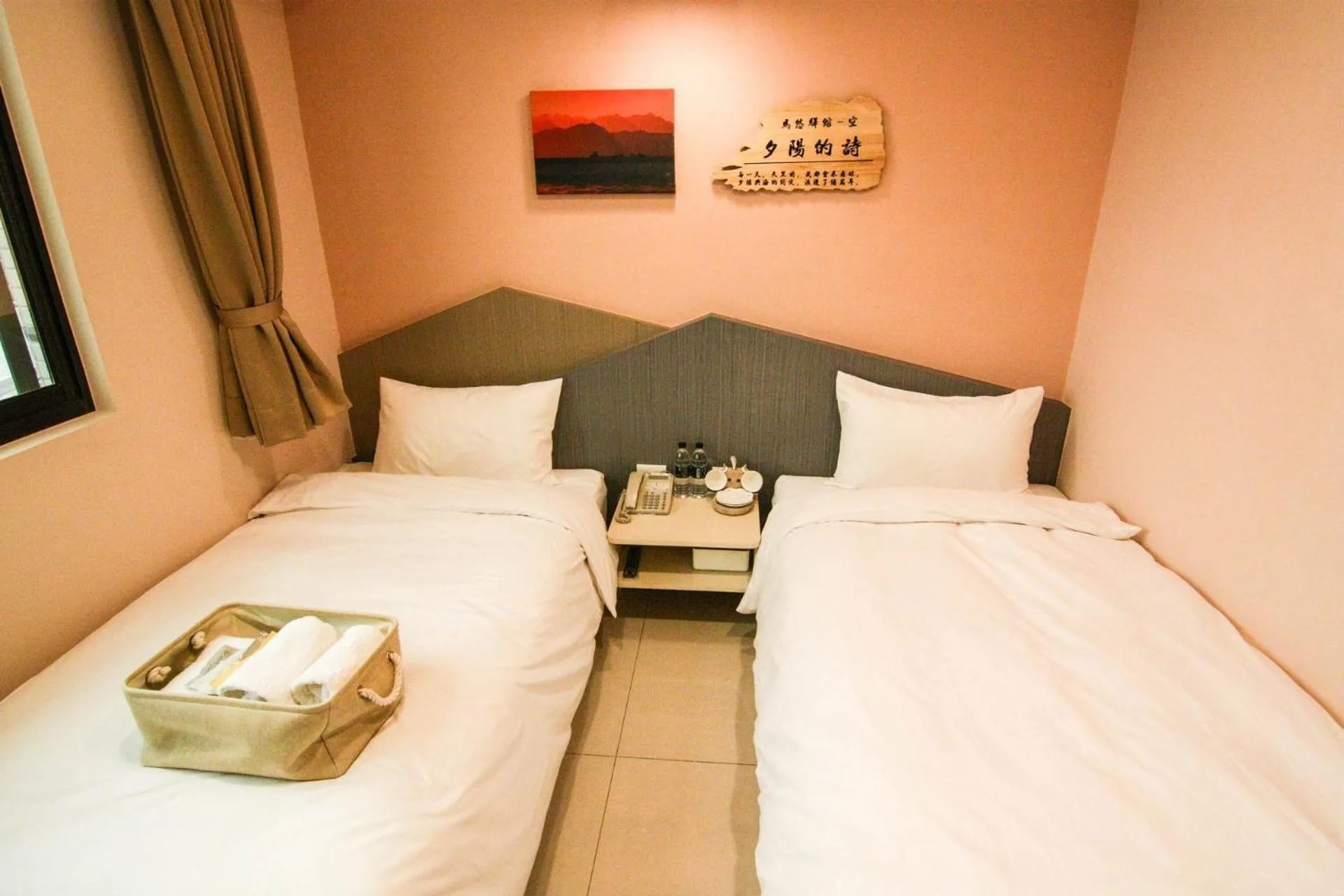 Double or Twin Room with Private Bathroom in Mayu Hotel