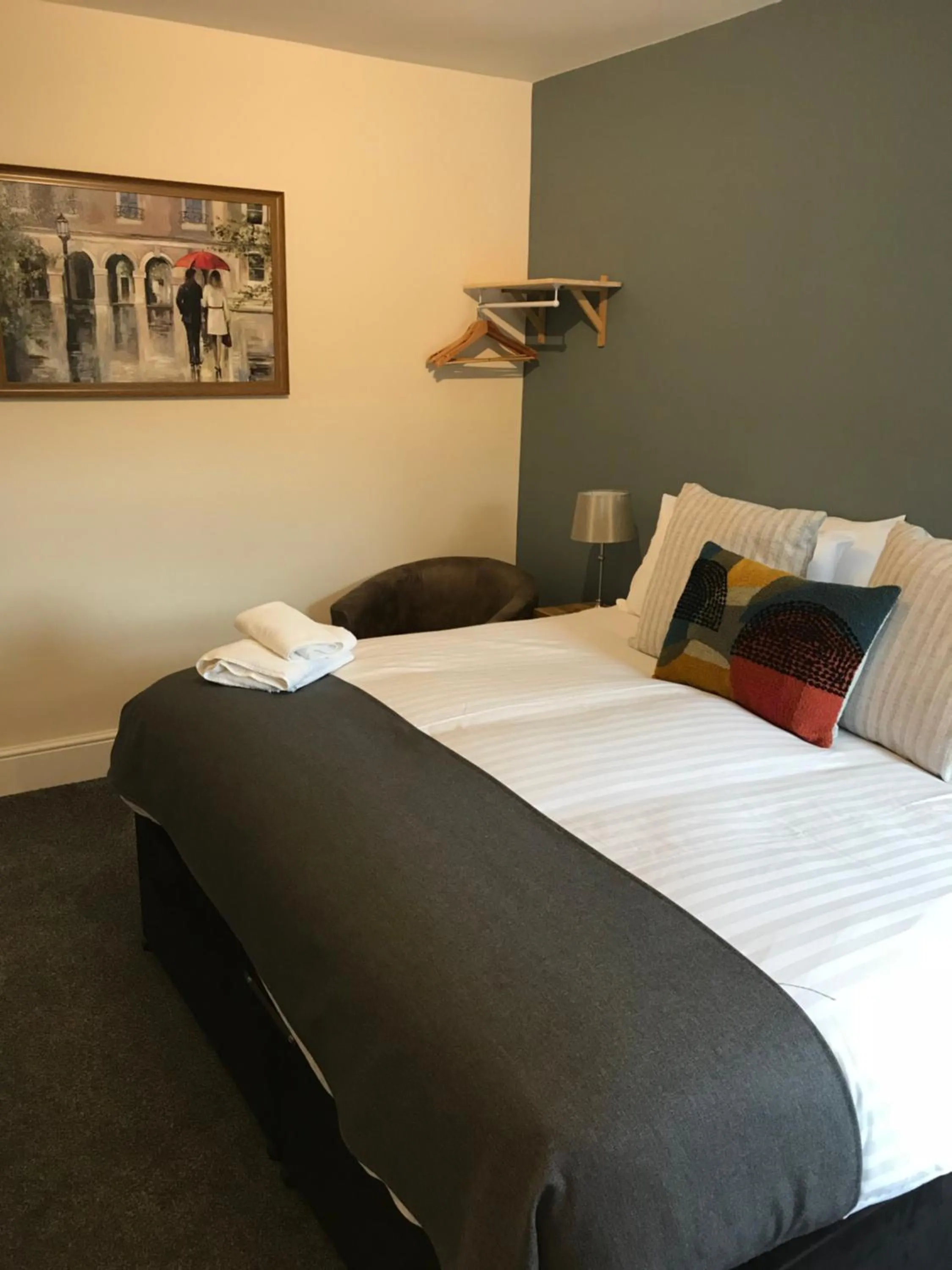 Bed in Iffley Town House