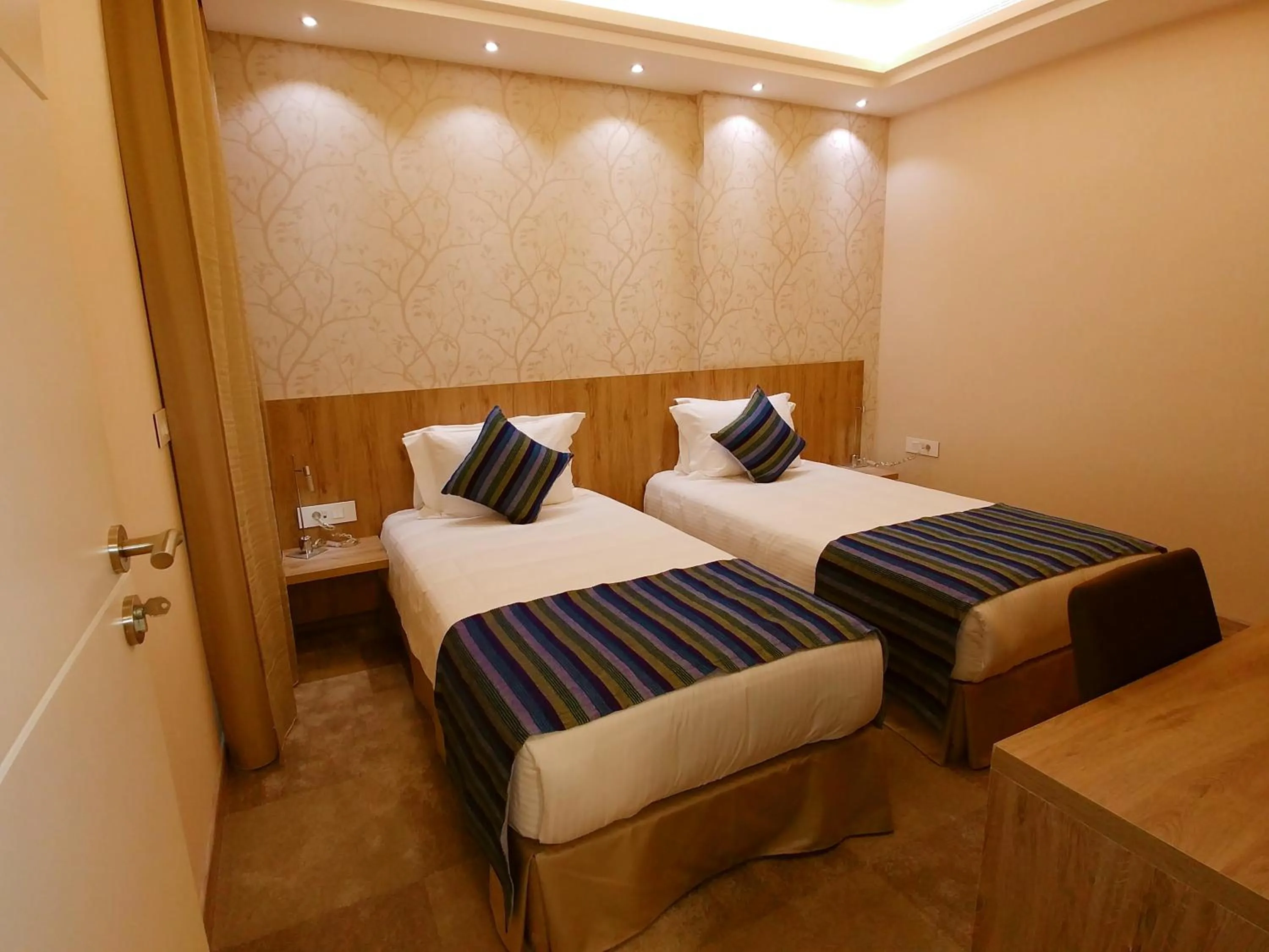 Bed in Maximus Hotel Byblos