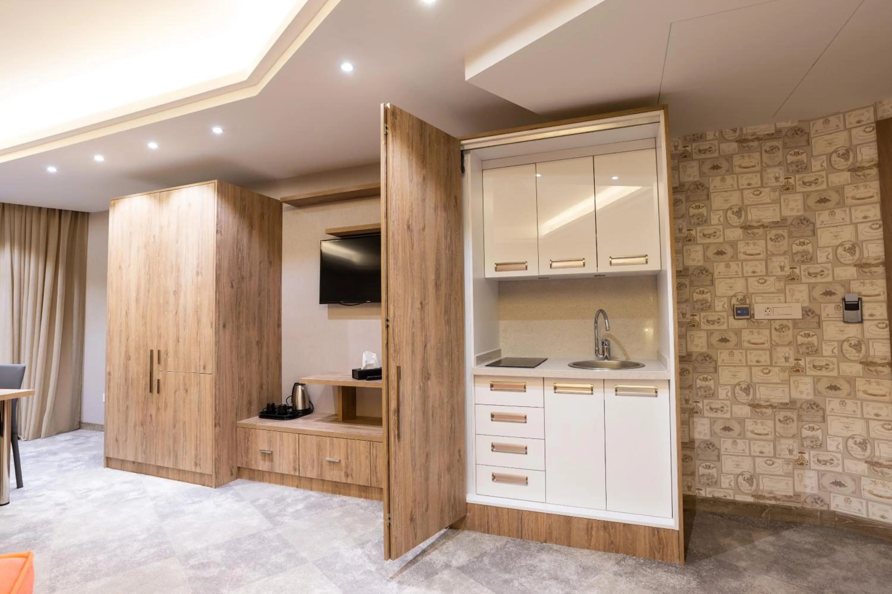 Maximus Hotel Byblos