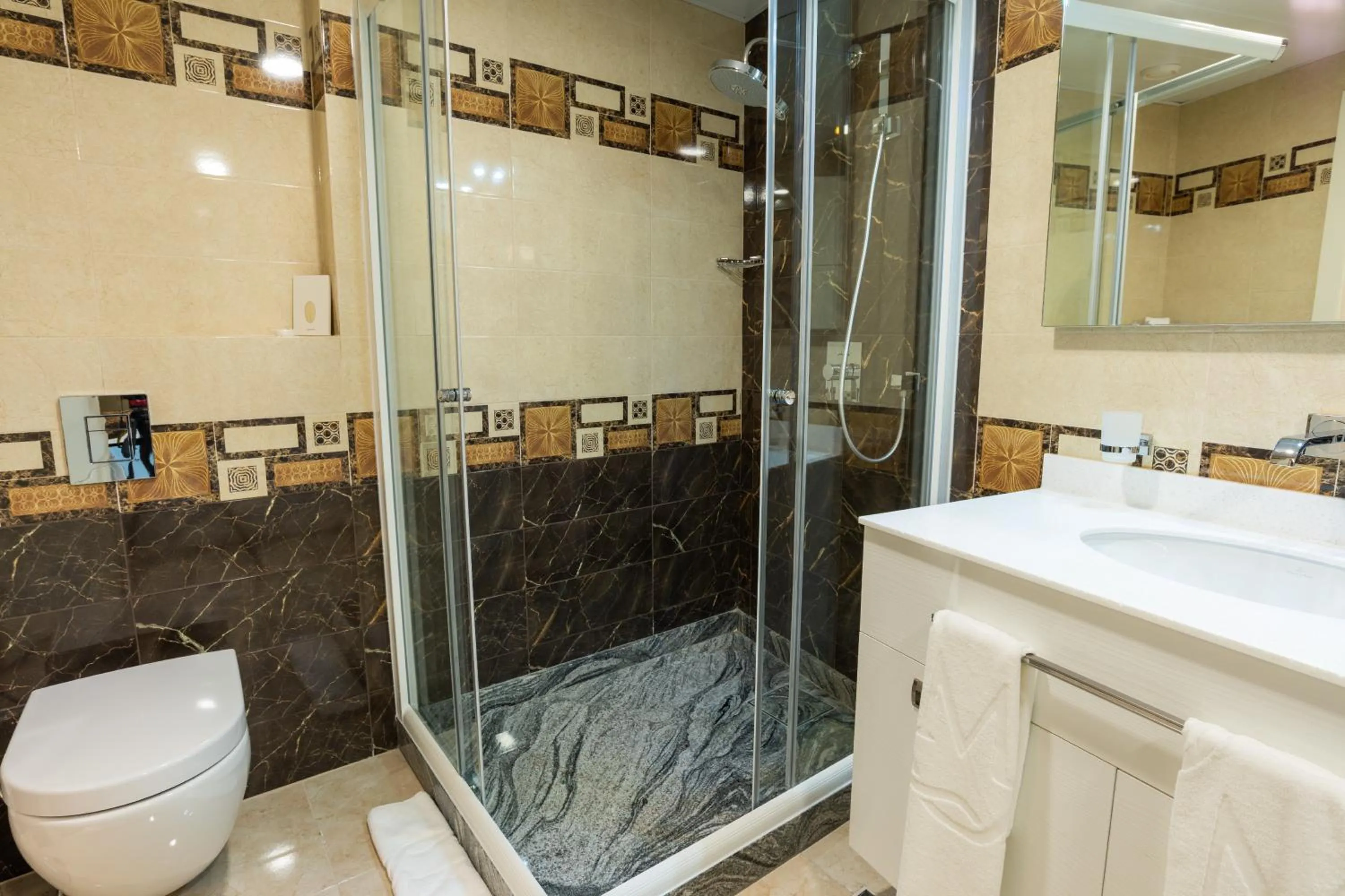 Maximus Hotel Byblos