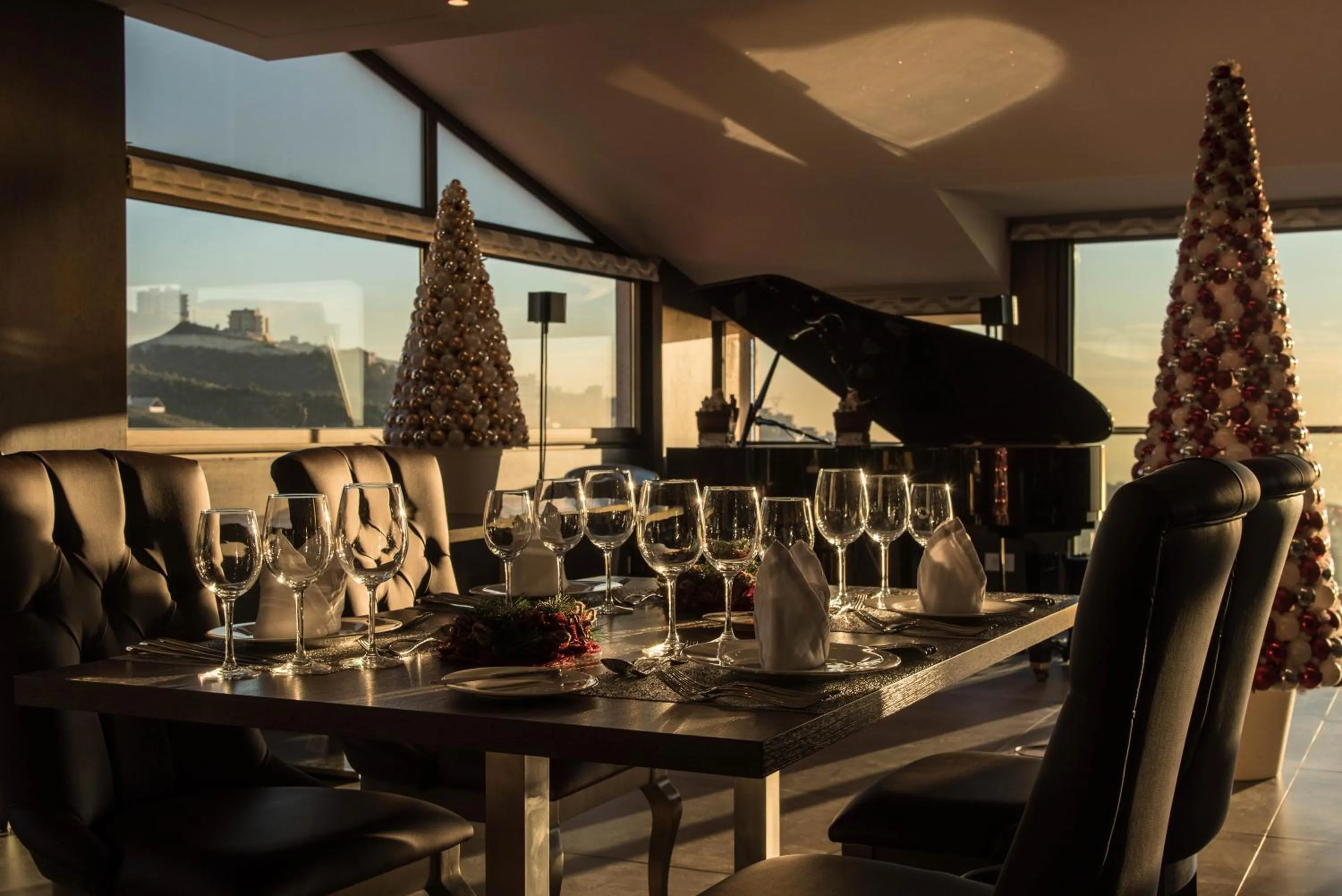 Restaurant/places to eat in Maximus Hotel Byblos