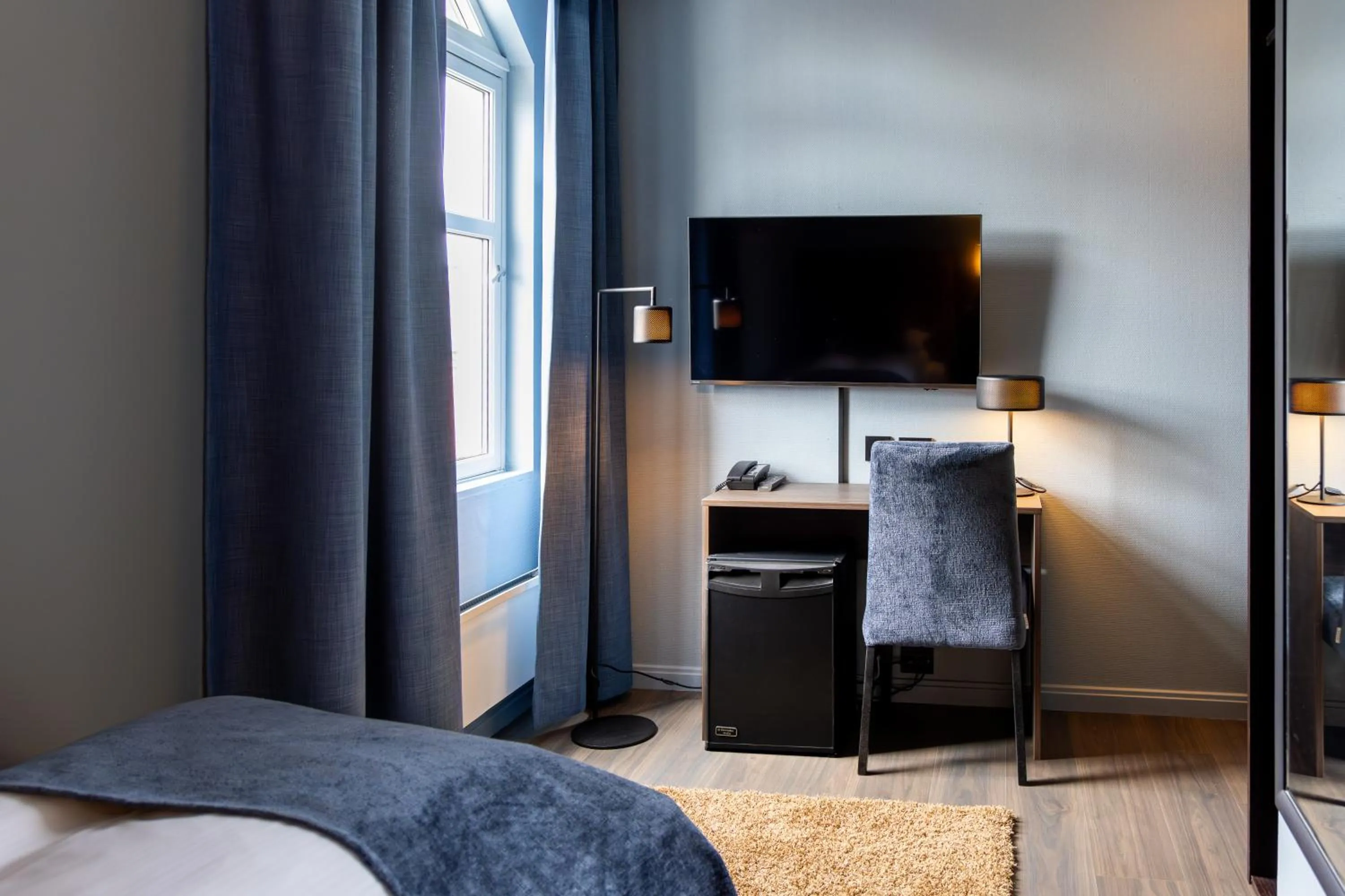 Photo of the whole room, Bed in Quality Hotel Florø