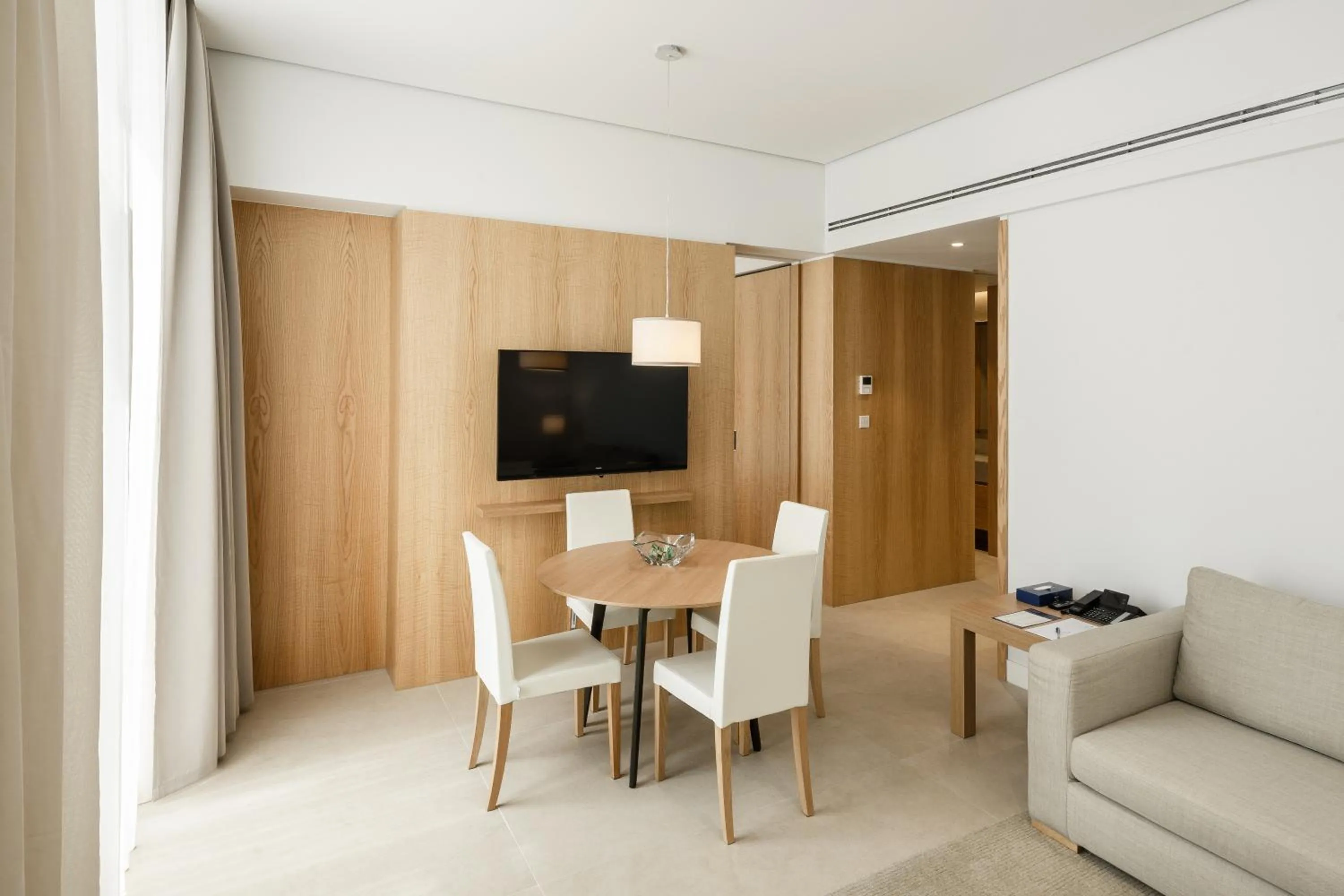 TV and multimedia in Delta Hotel Apartments