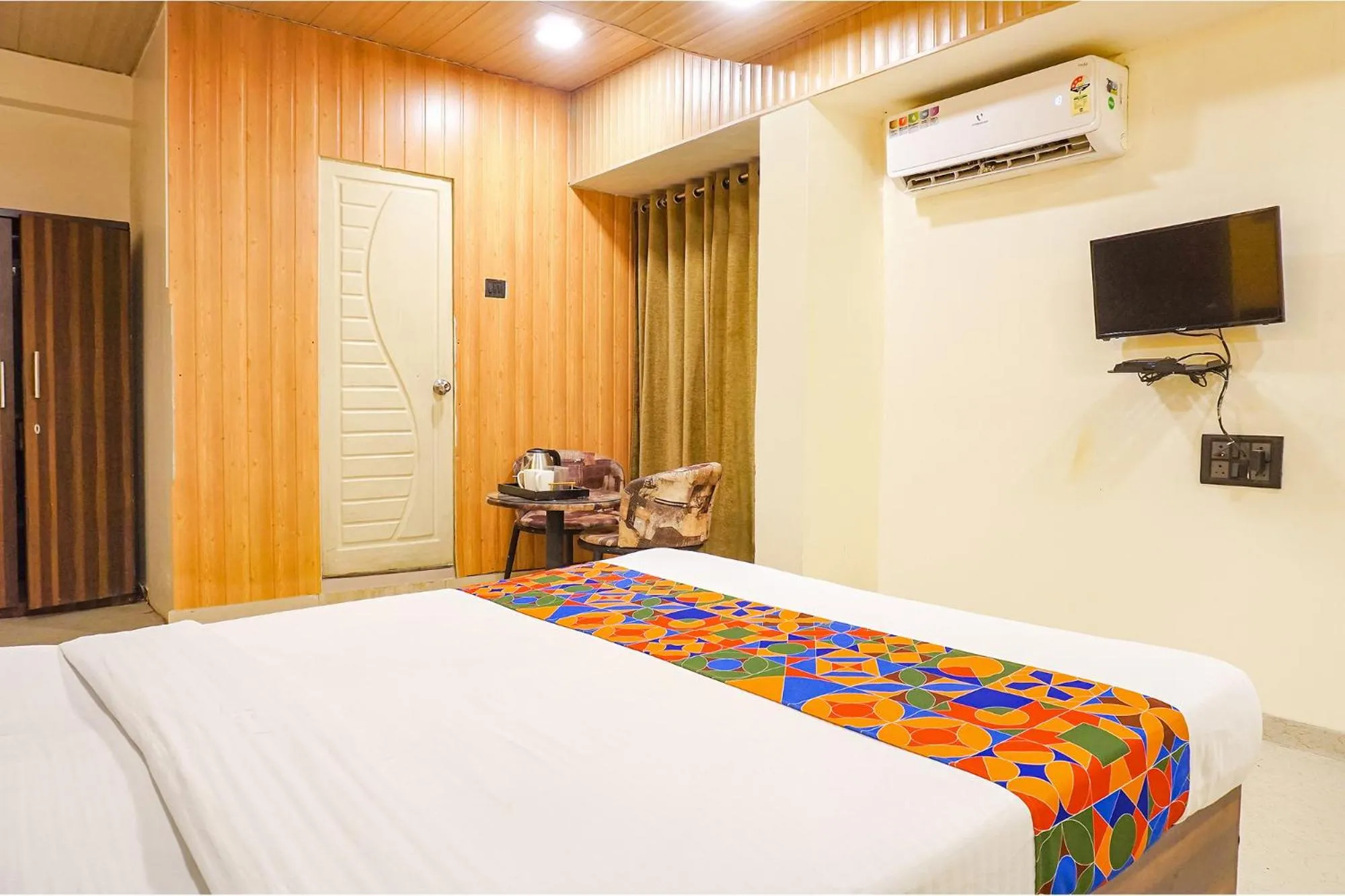 Bed in FabExpress Gargi Executive - Shaniwar wada
