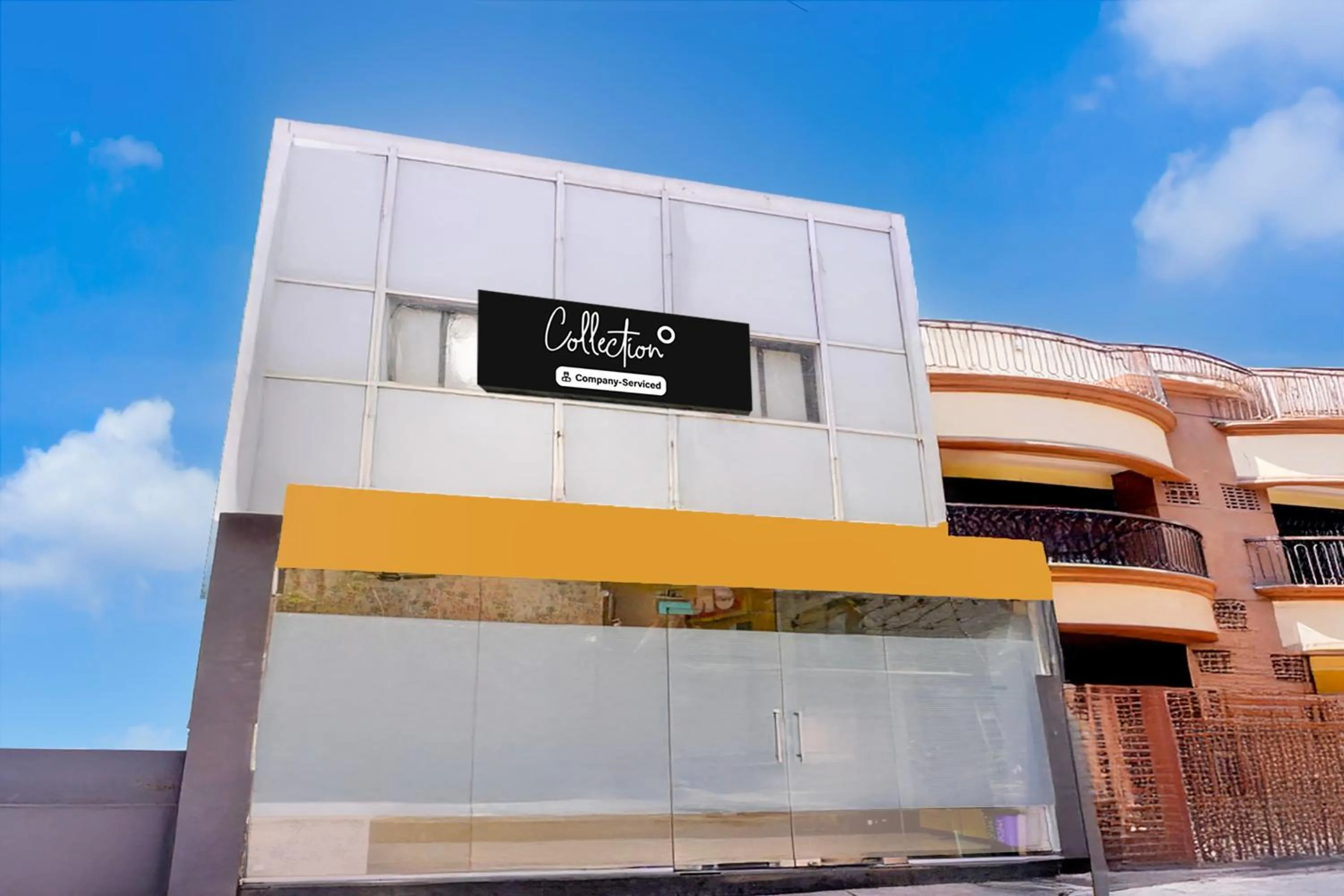 Facade/entrance in Super Collection O Andheri West Near KokilaBen Hospital