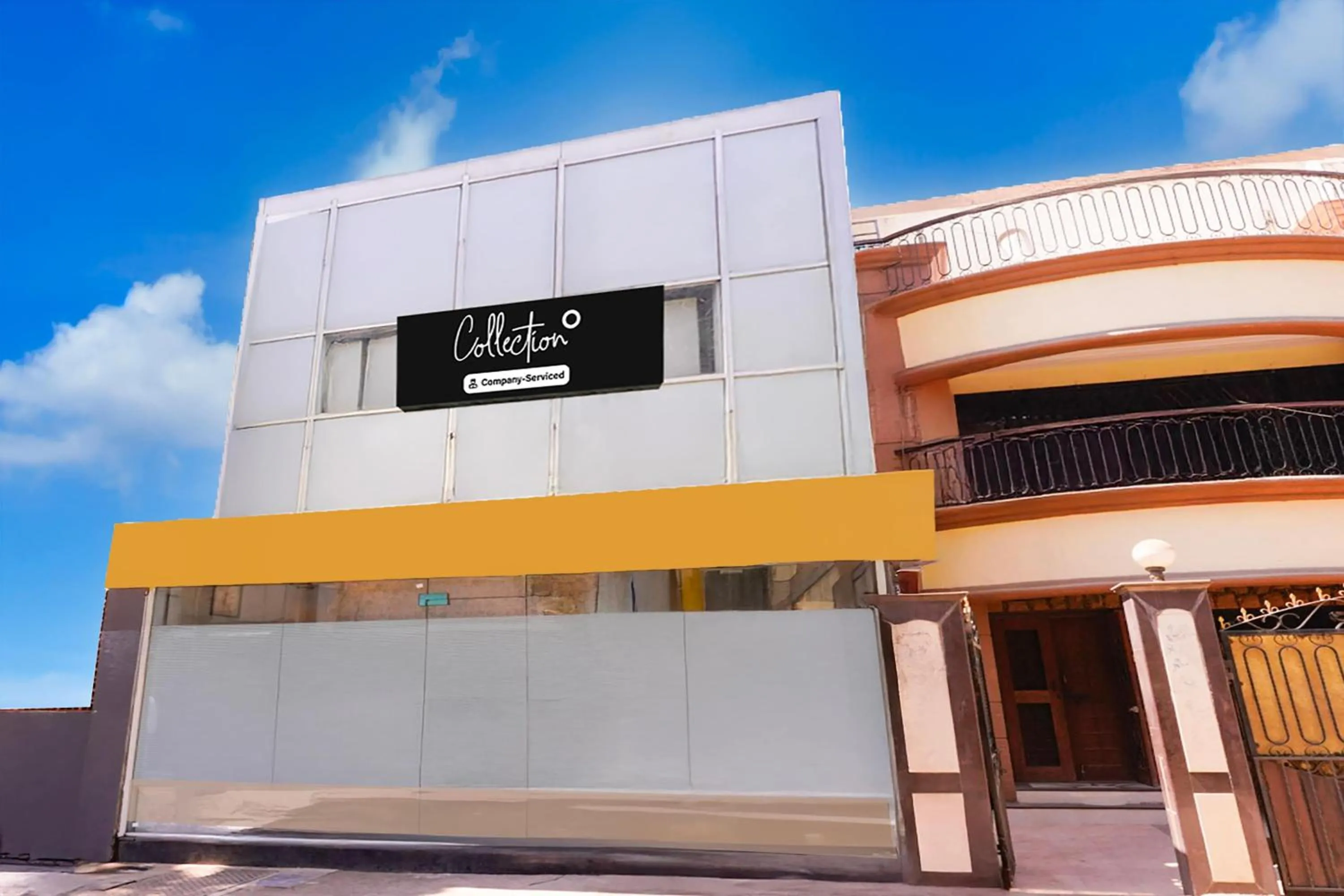 Facade/entrance in Super Collection O Andheri West Near KokilaBen Hospital