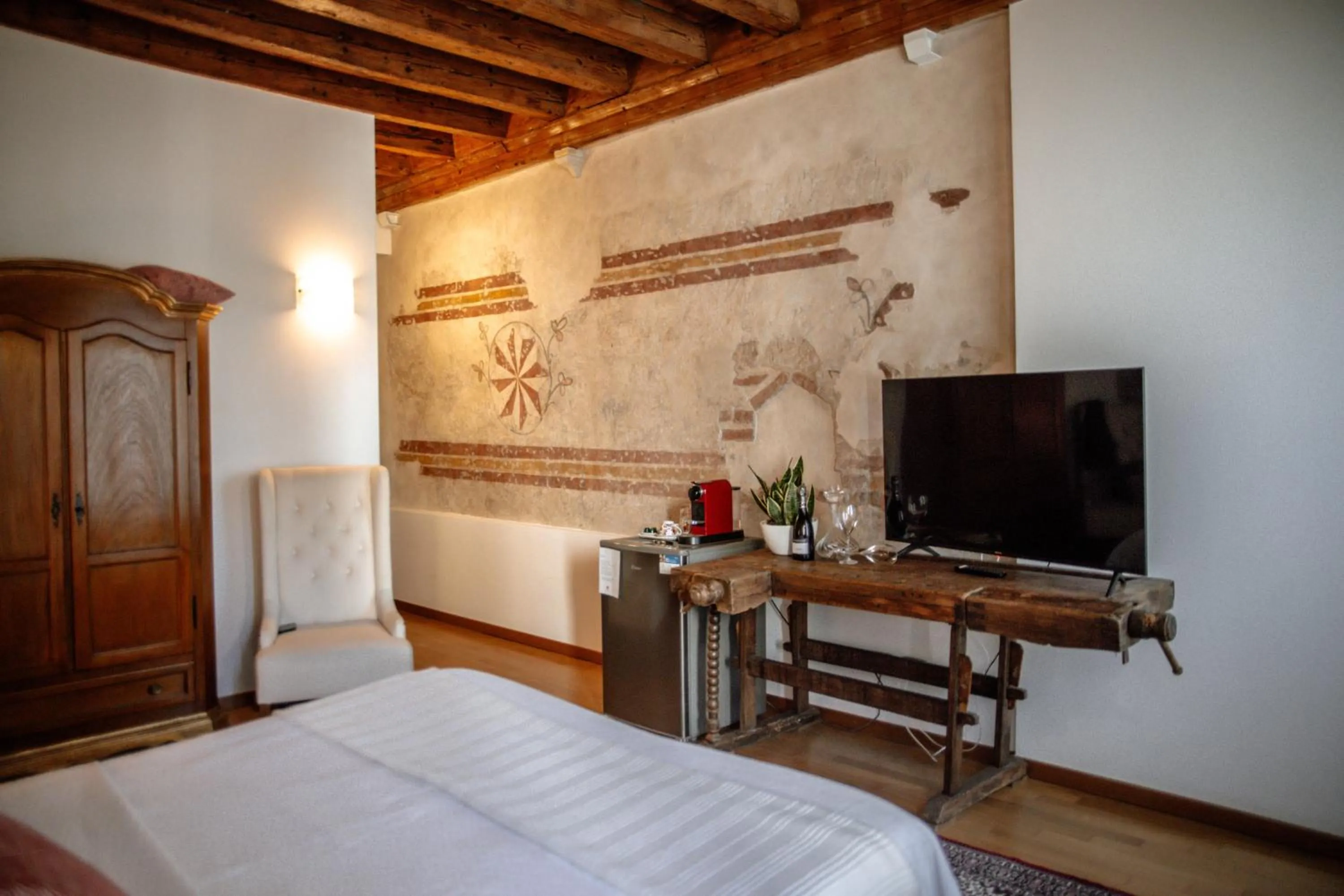 Coffee/tea facilities, Bed in Pietra di Verona Residenza