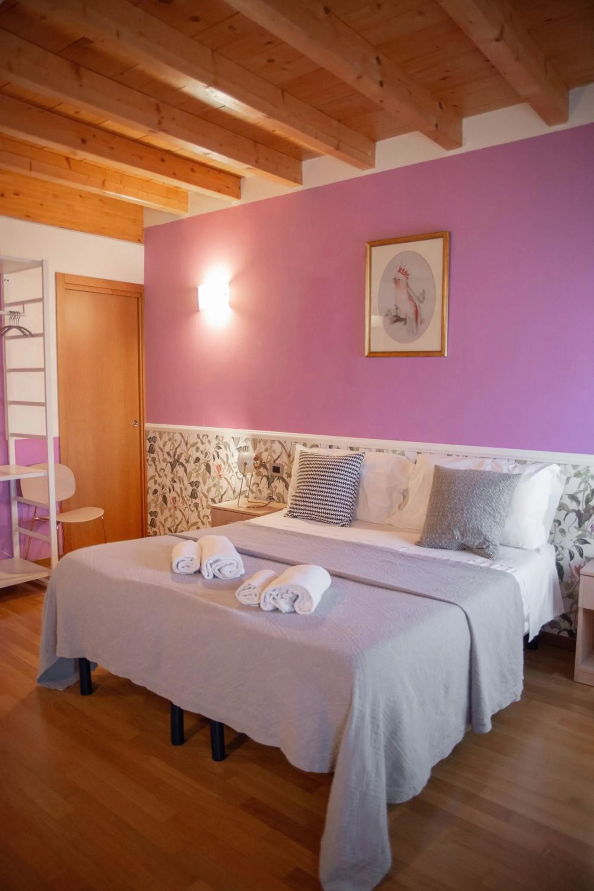 Bed in Pietra di Verona Residenza