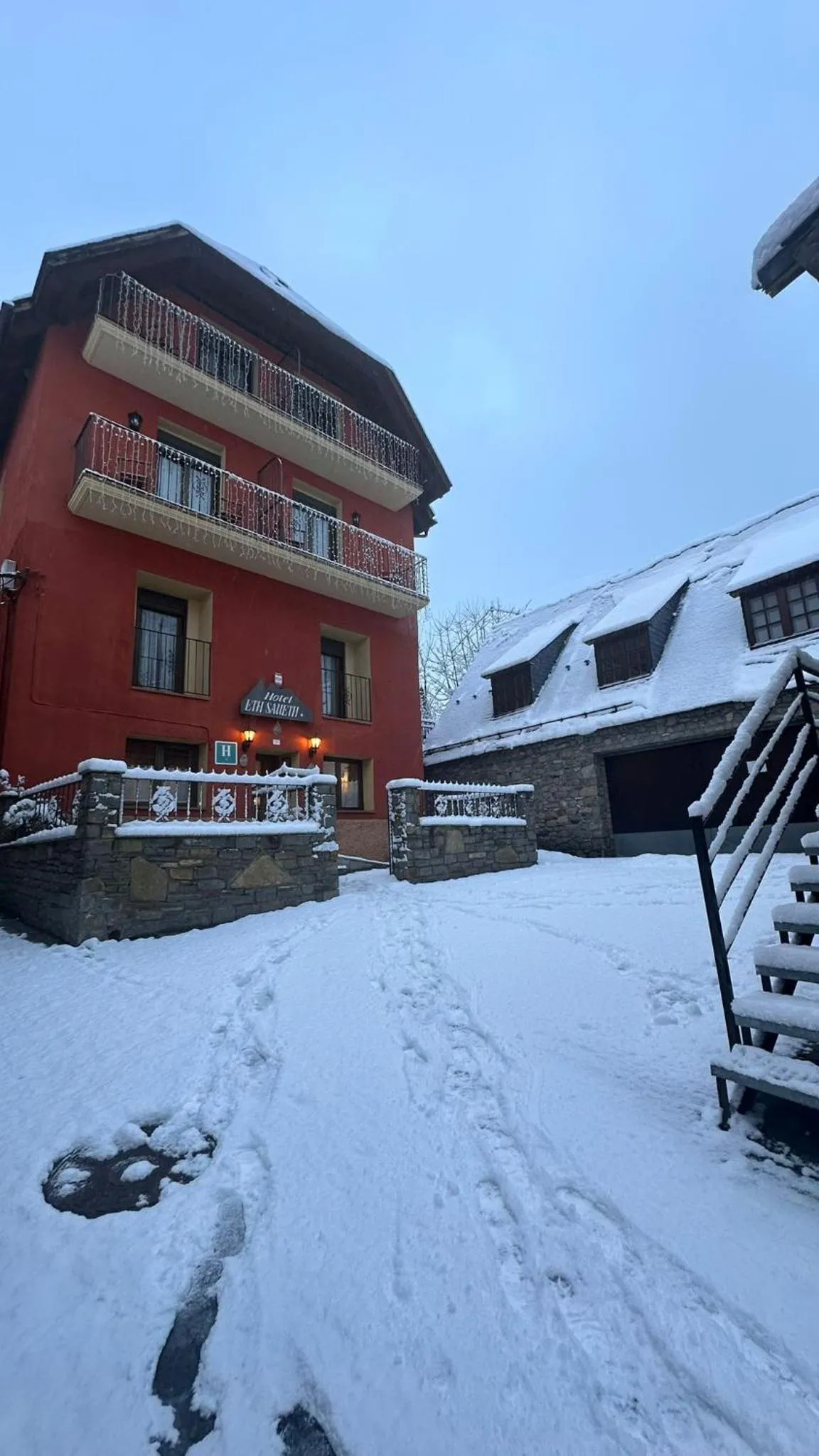 Property building in Hotel Saueth