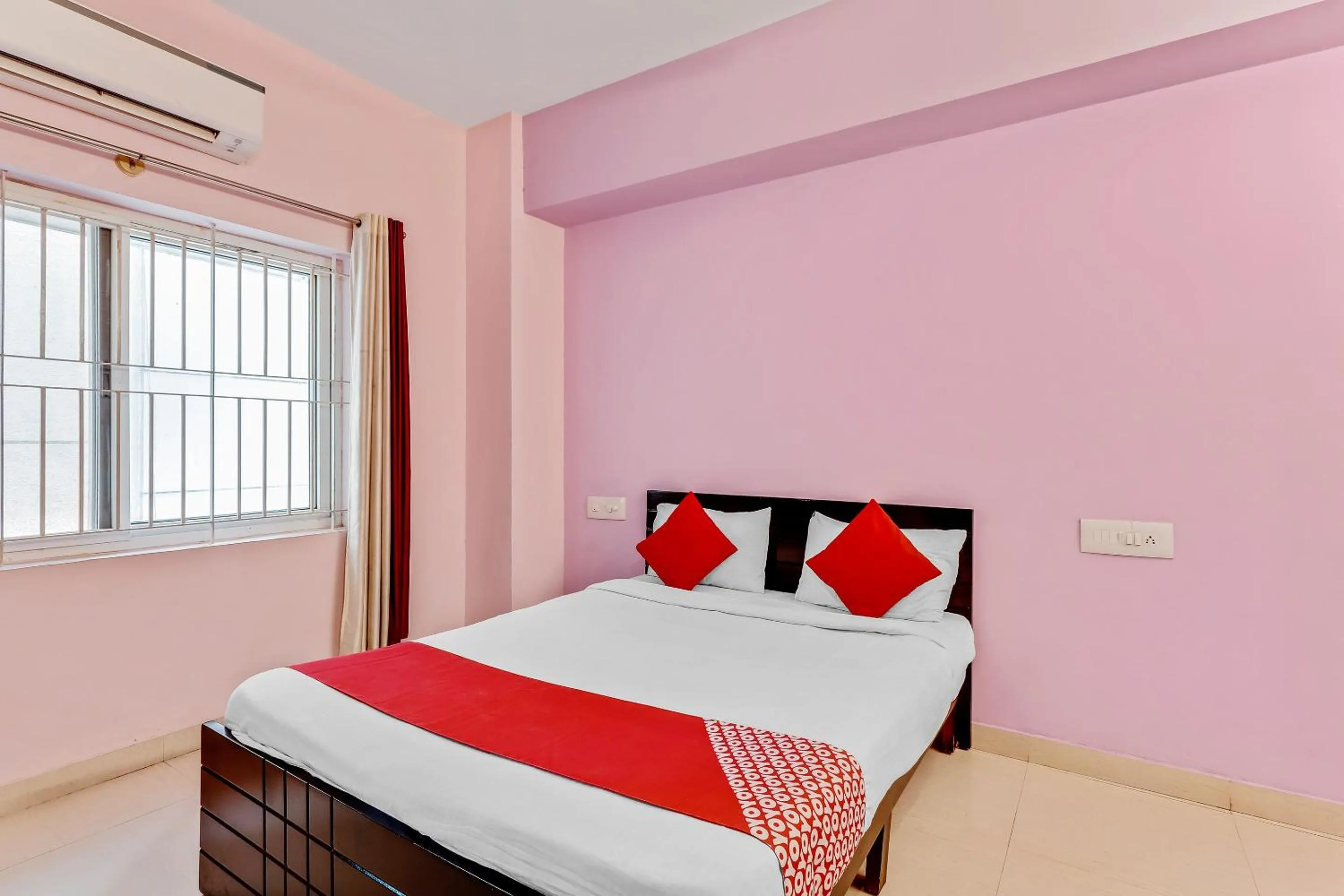 Bedroom, Bed in Hotel O Aaira Inn