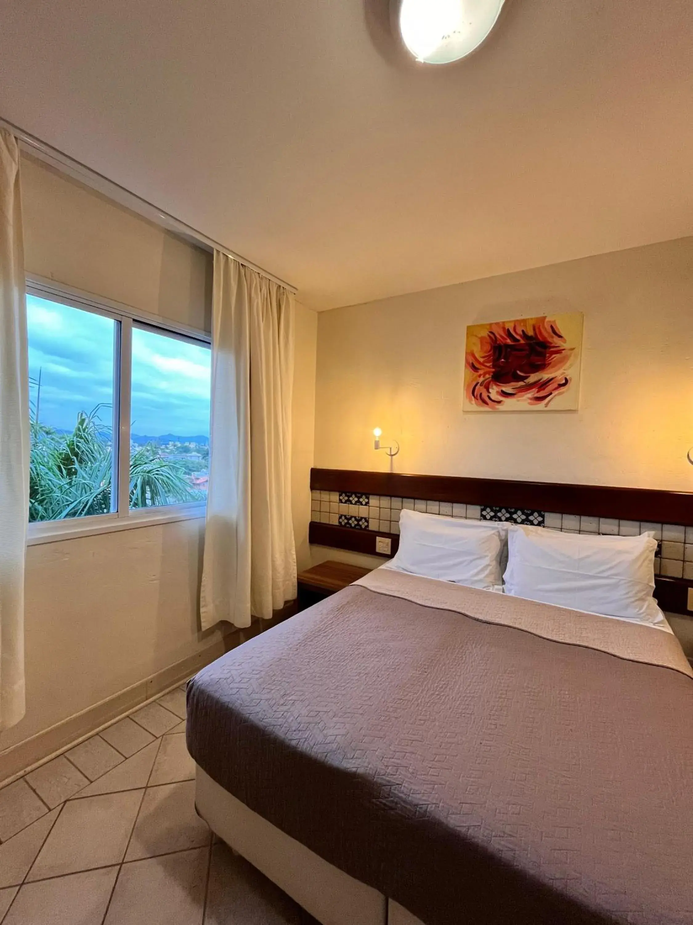 TV and multimedia, Bed in Hotel Torres da Cachoeira TV and multimedia, Bed in Hotel Torres da Cachoeira