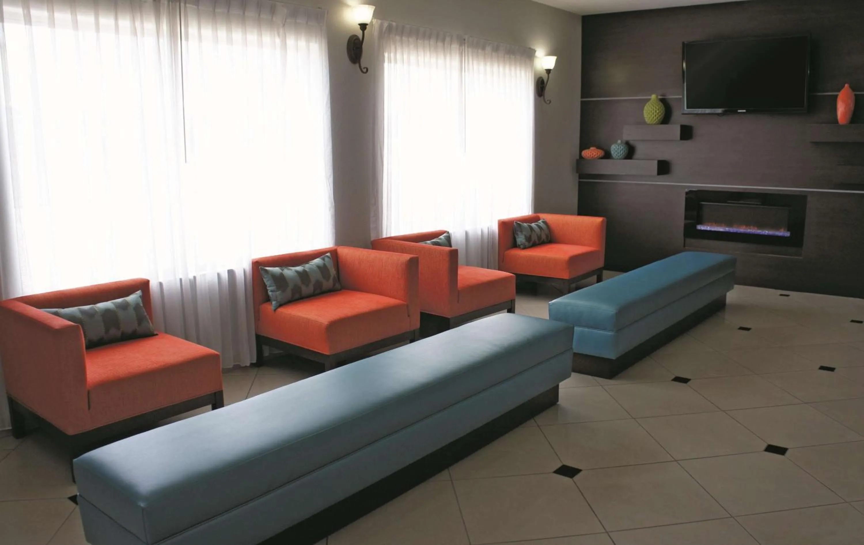 Lobby or reception in La Quinta by Wyndham Orange