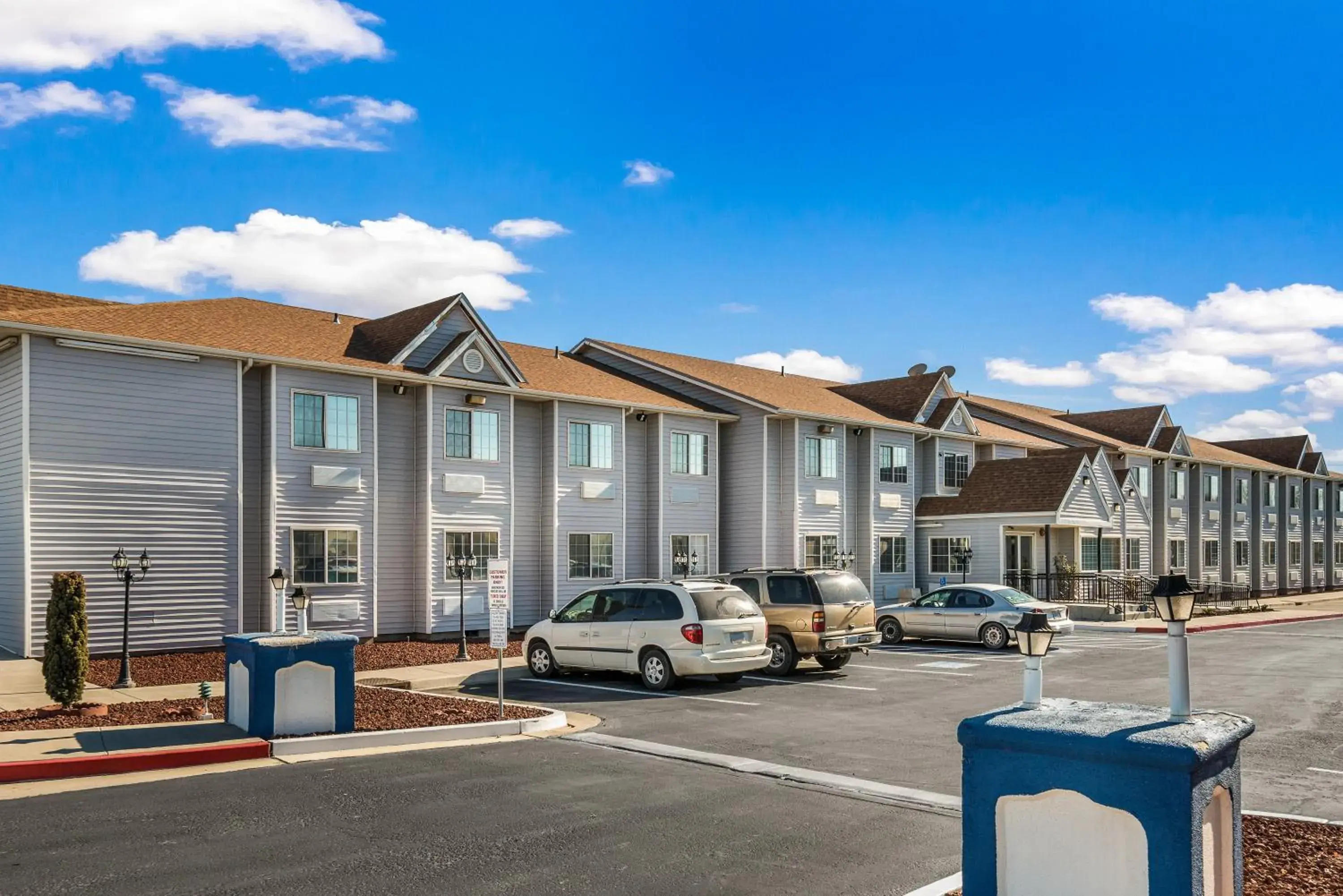 Property building in Quality Inn & Suites near NAS Fallon Property building in Quality Inn & Suites near NAS Fallon