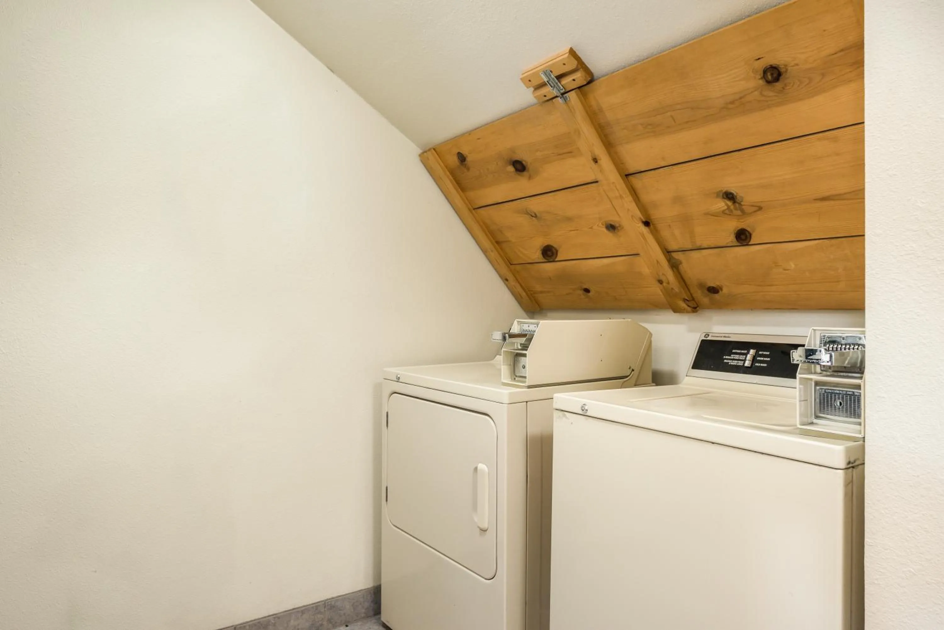 laundry in Quality Inn & Suites near NAS Fallon