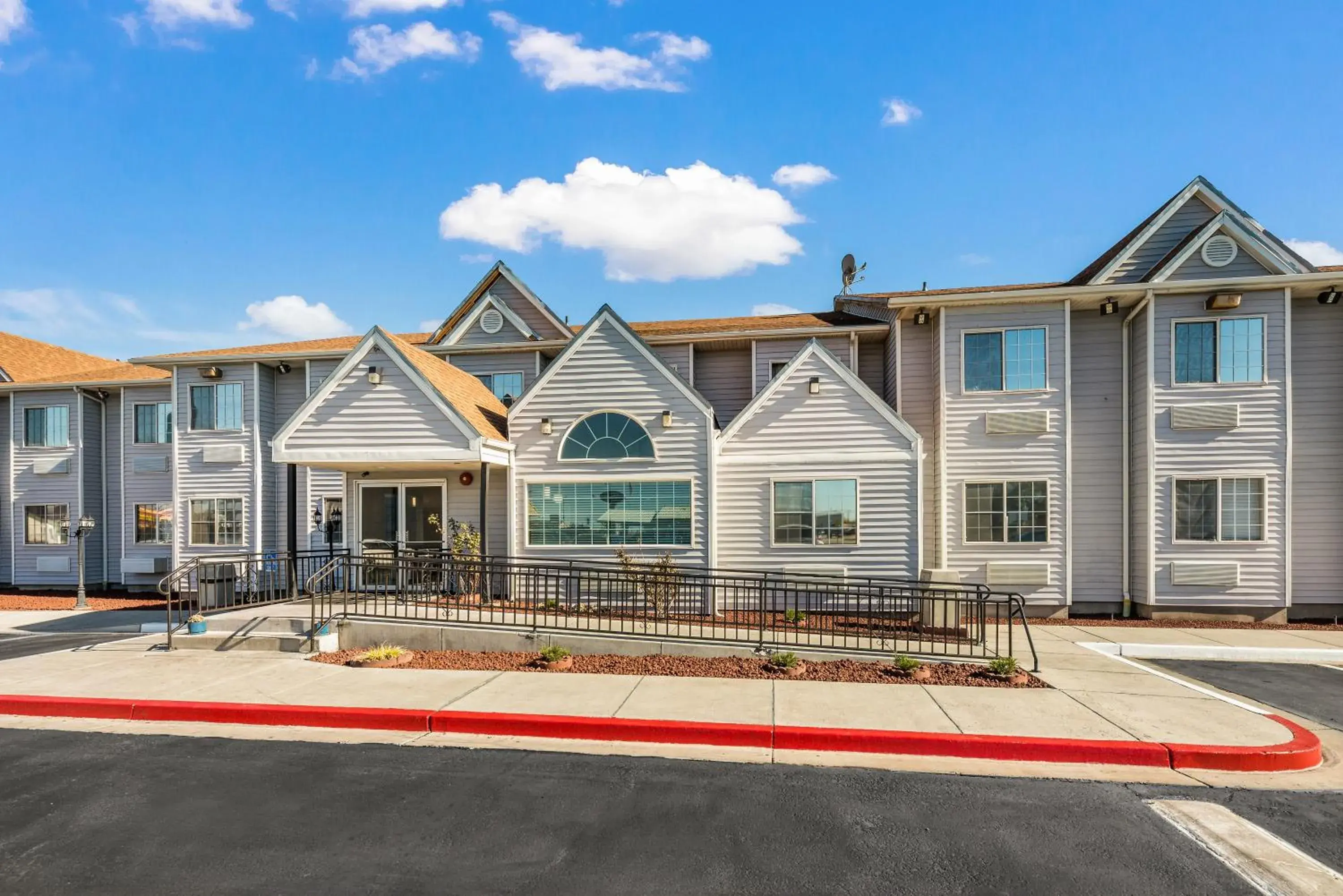 Property building in Quality Inn & Suites near NAS Fallon Property building in Quality Inn & Suites near NAS Fallon