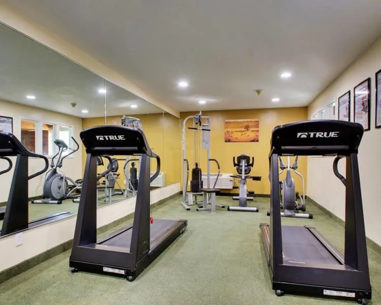 Fitness centre/facilities in EverSpring Inn & Suites