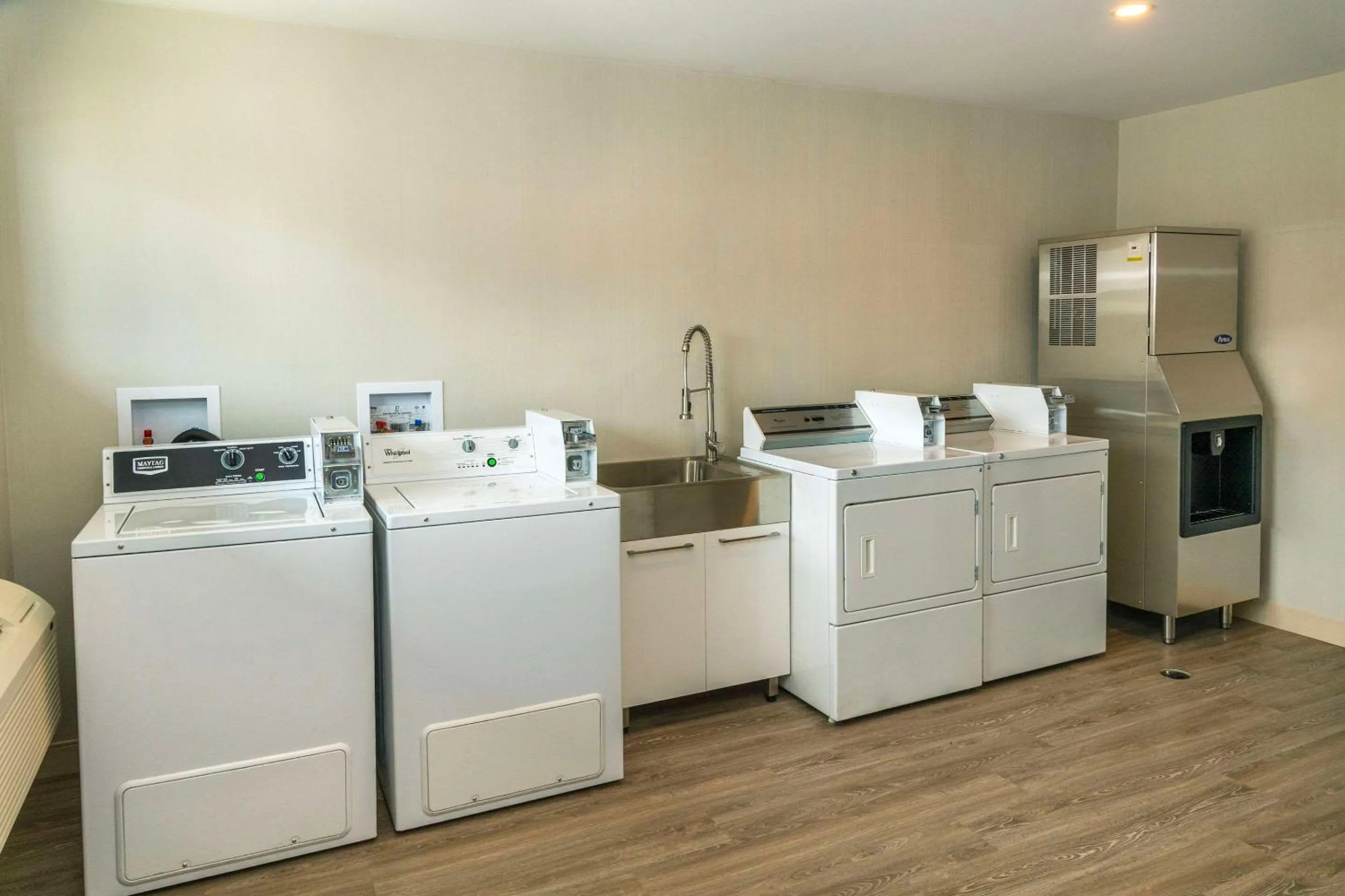 Other in Econo Lodge Inn & Suites