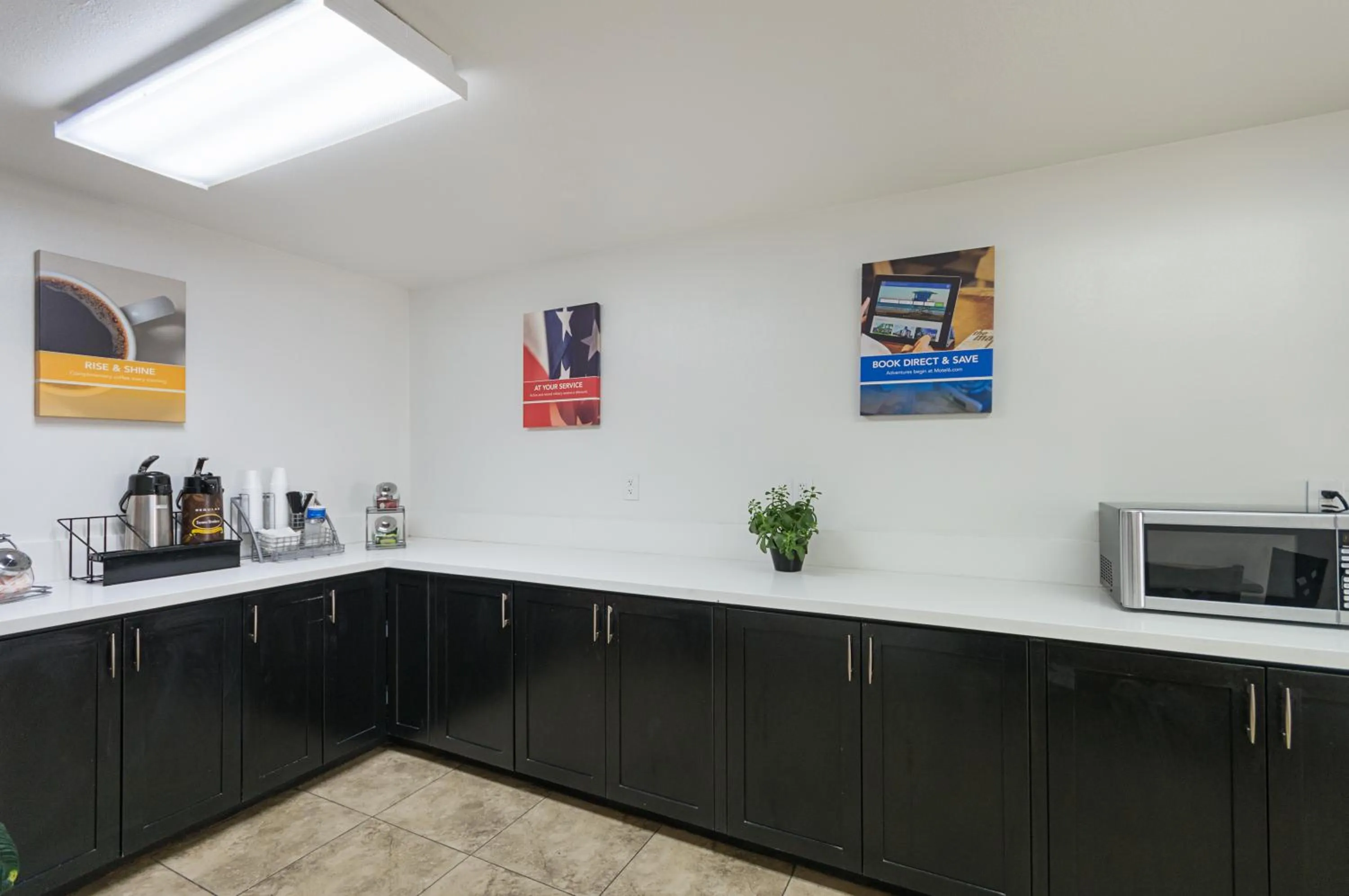 Lobby or reception in Motel 6-Livingston, TX