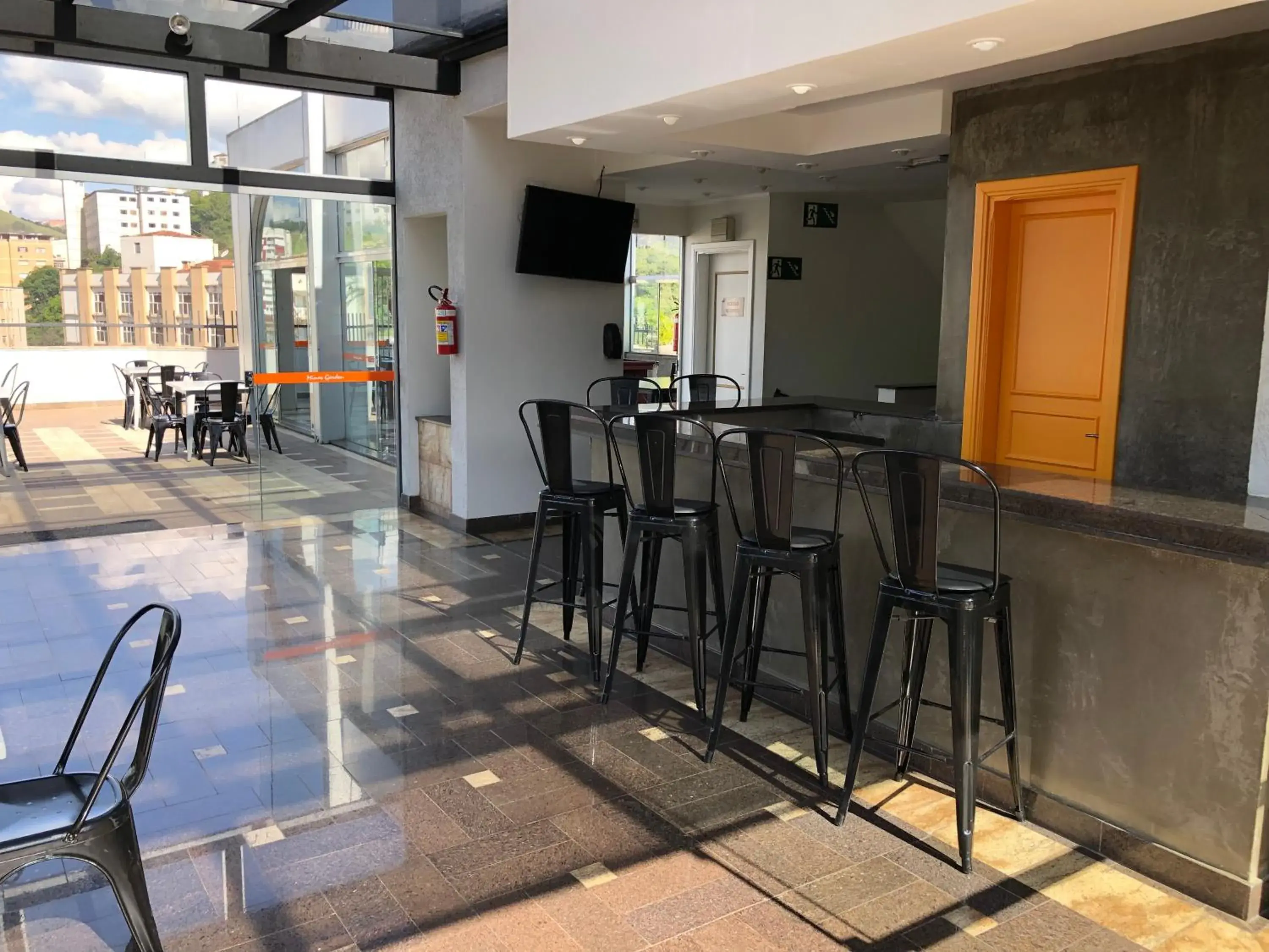 Lounge or bar in Minas Garden Hotel Lounge or bar in Minas Garden Hotel