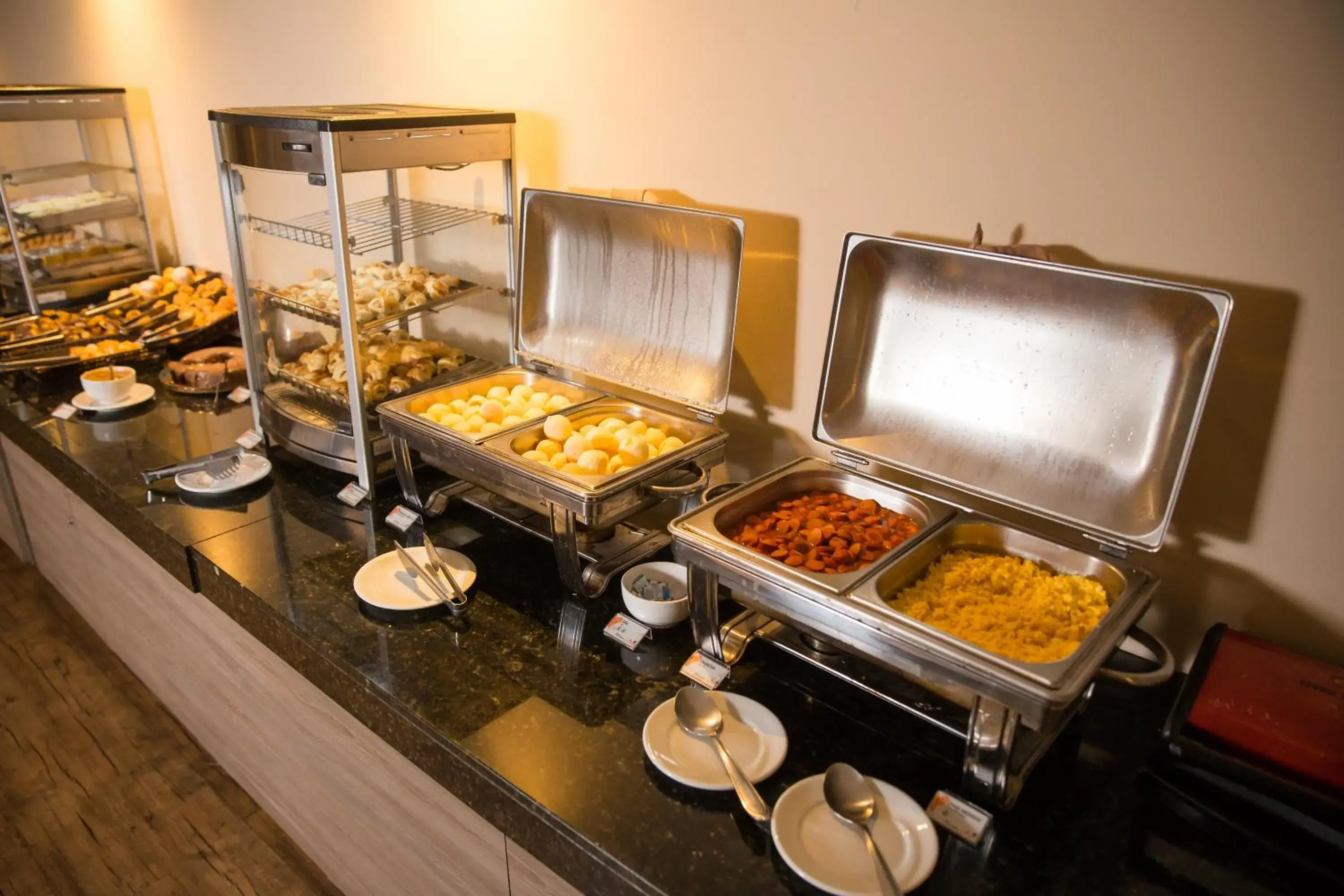 Buffet breakfast in Minas Garden Hotel Buffet breakfast in Minas Garden Hotel