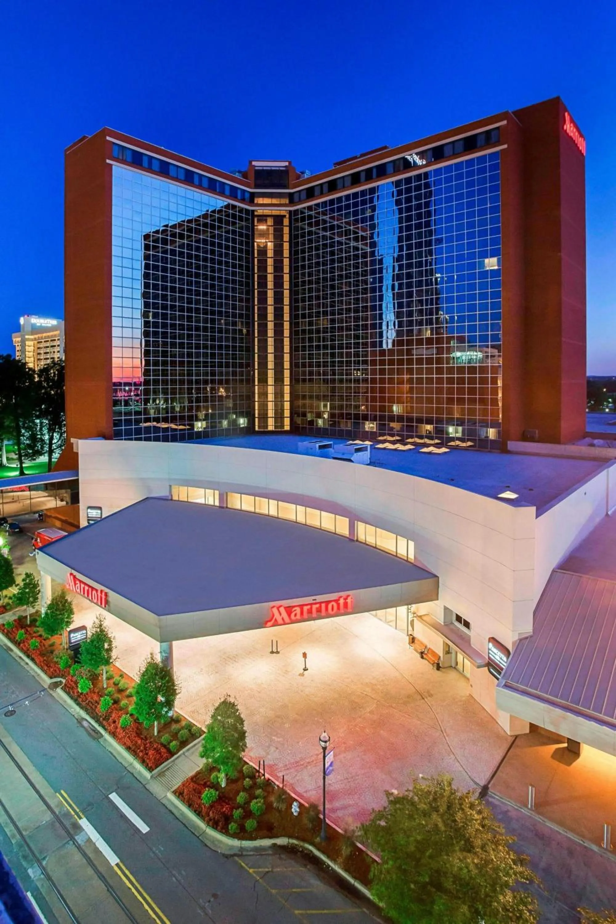 Property building in Little Rock Marriott
