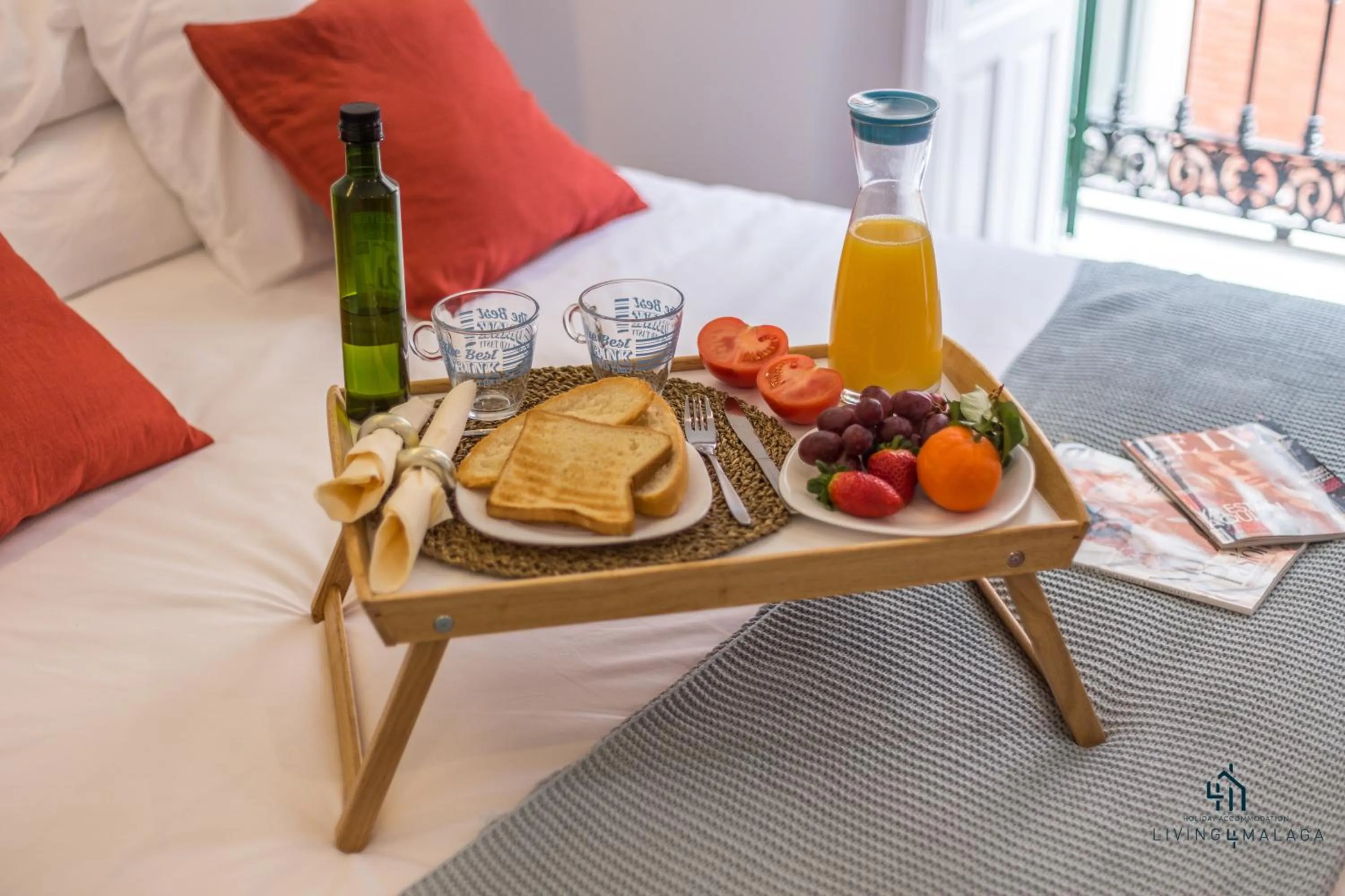 Bed in Living4Malaga Skyline Apartments