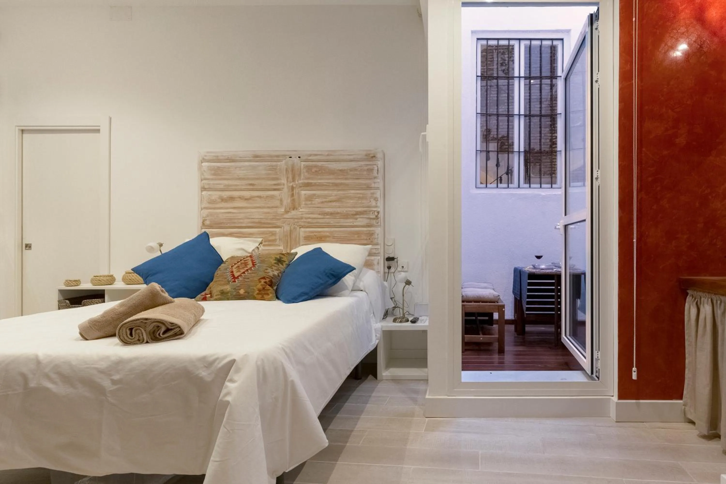 Bedroom, Bed in Living4Malaga Skyline Apartments